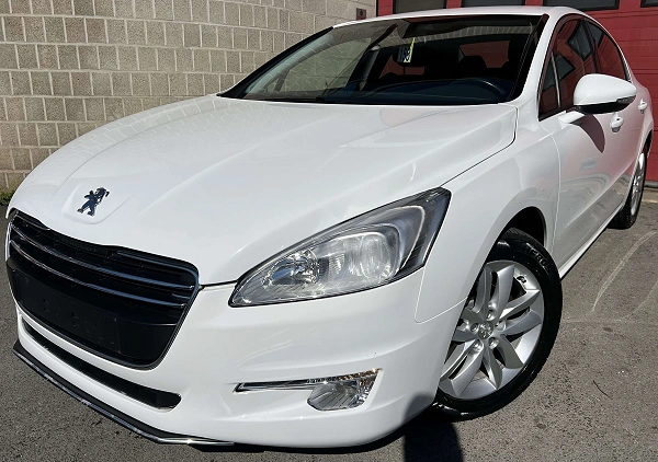 Peugeot 508 2.0 HDi Active + NAVI + CARNET + CAR-PASS