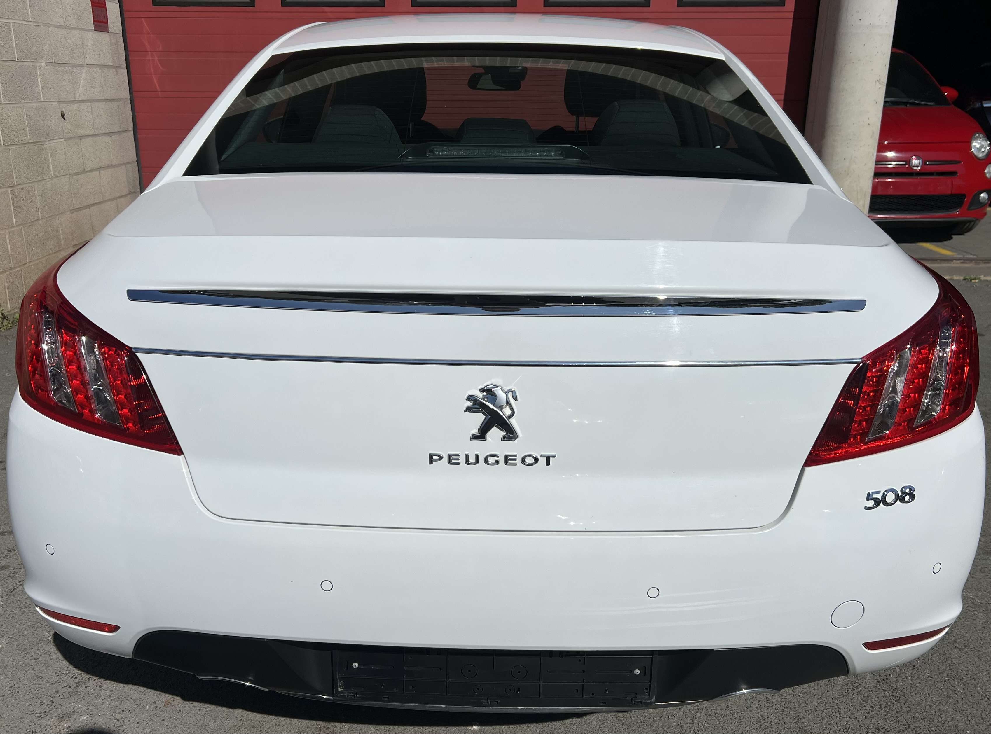 Peugeot 508 2.0 HDi Active + NAVI + CARNET + CAR-PASS
