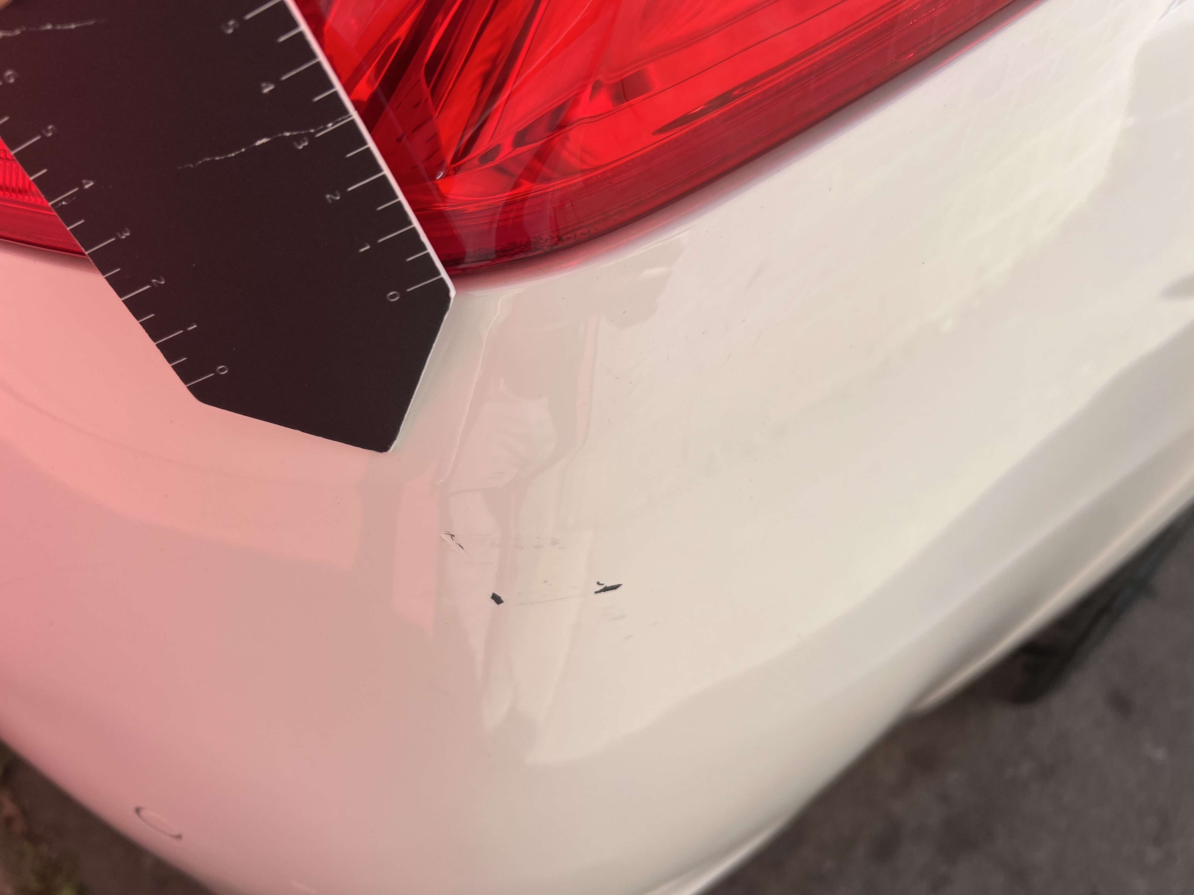 Peugeot 508 2.0 HDi Active + NAVI + CARNET + CAR-PASS