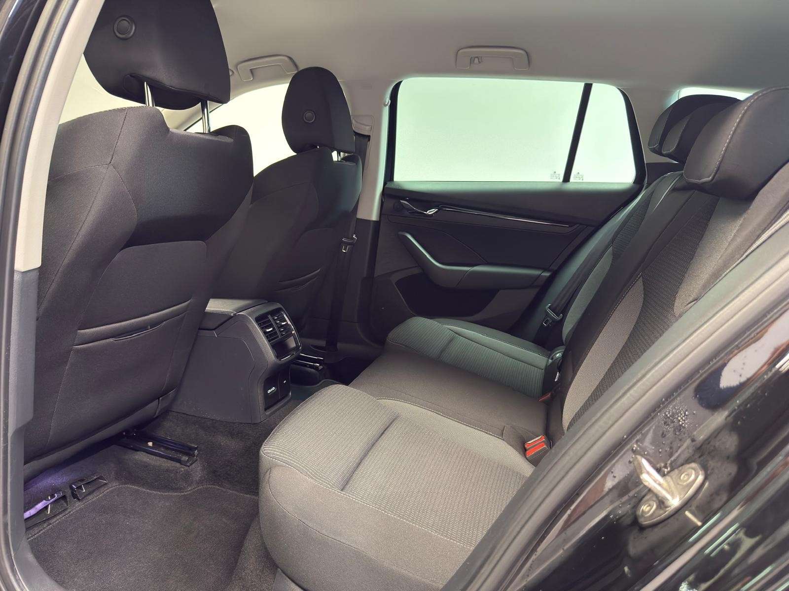 Skoda Octavia Octavia 2.0 TDi SCR NEW MOD**GPS+CAMERA*LED*GARANT