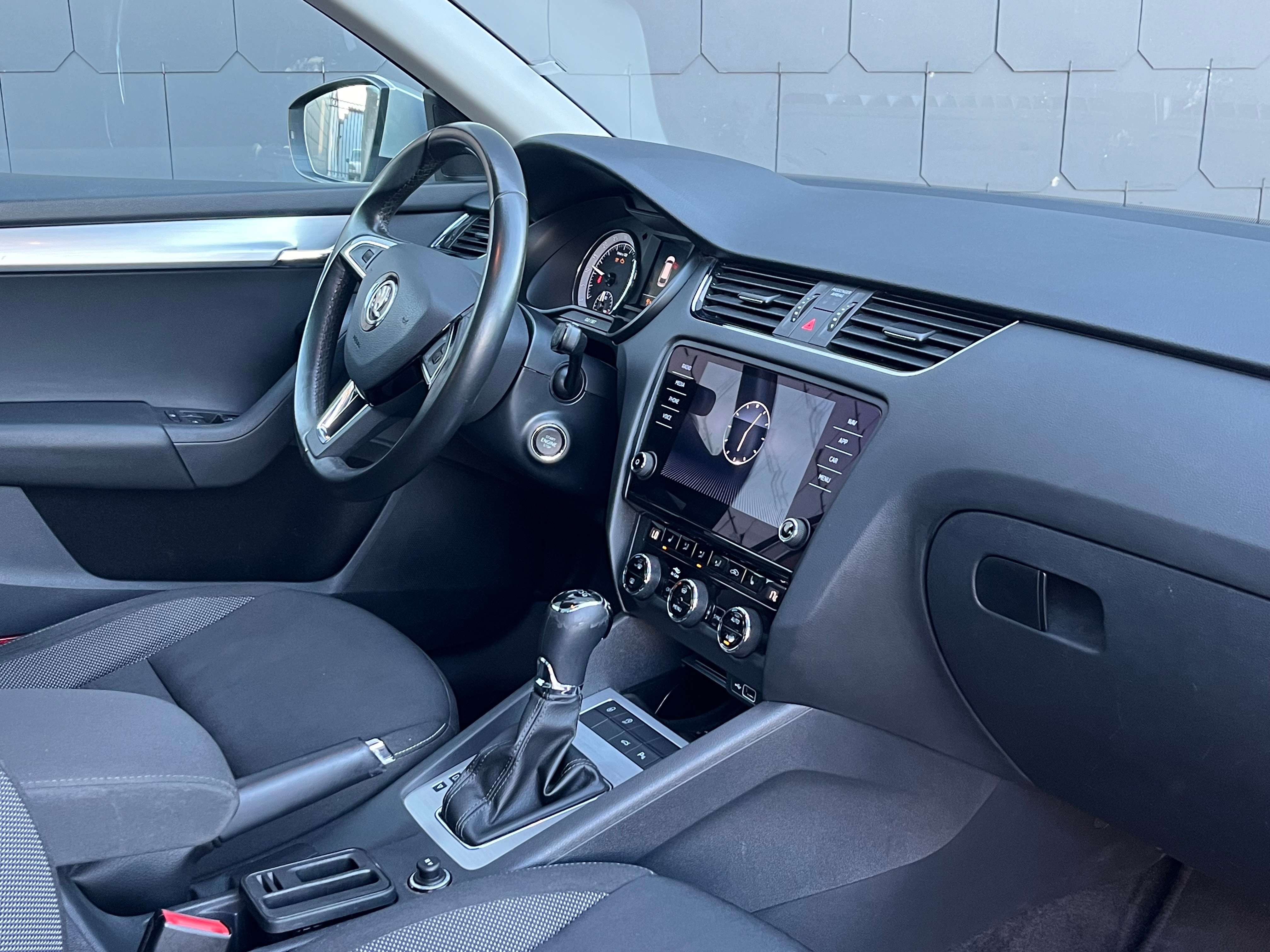 Skoda Octavia Octavia SW 1.6 CR TDi Ambition DSG (EU6.2) thumbnail