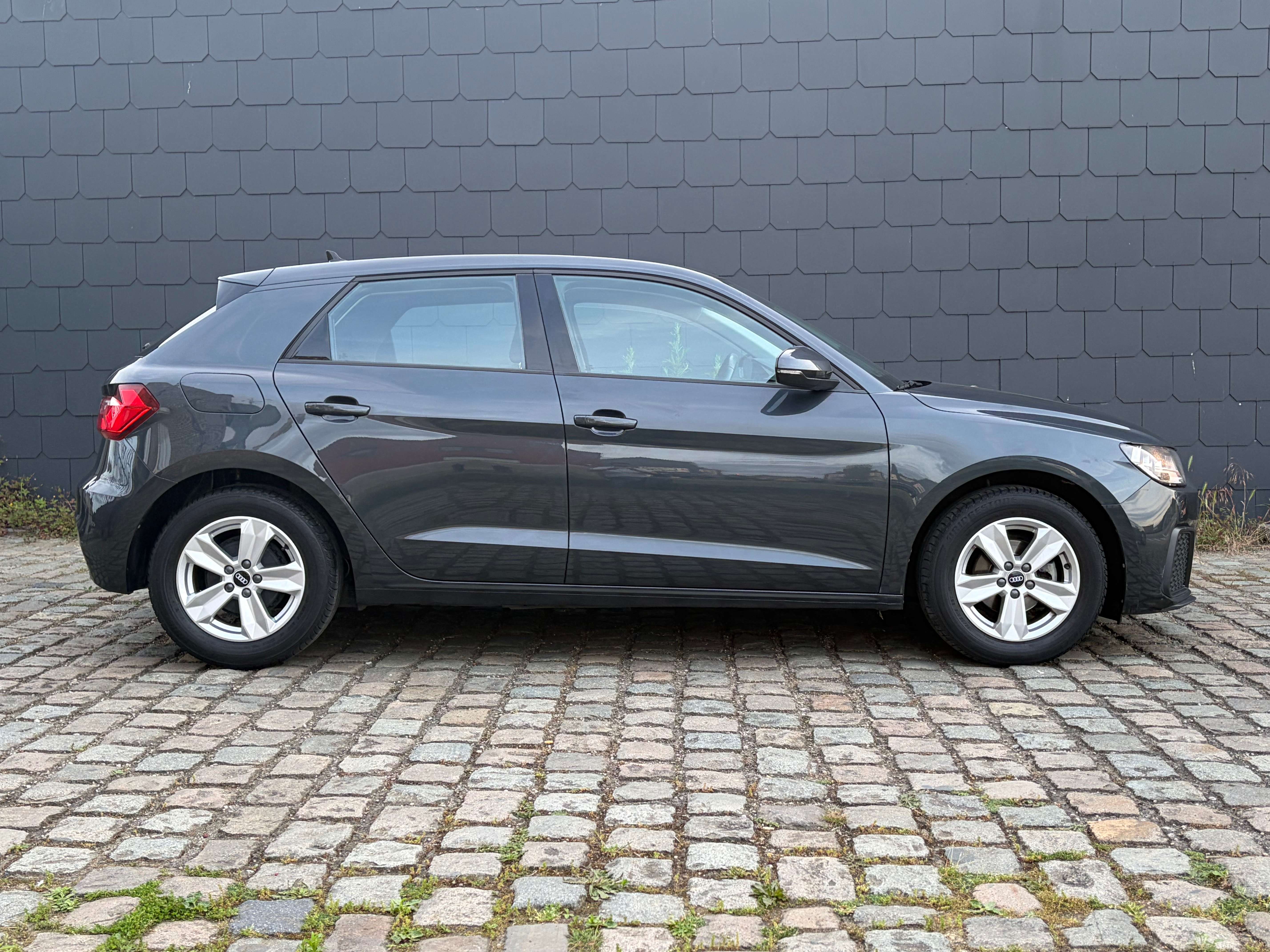 Audi A1 Sportback 25 TFSI Attraction 1Hand CarPass Carnet thumbnail