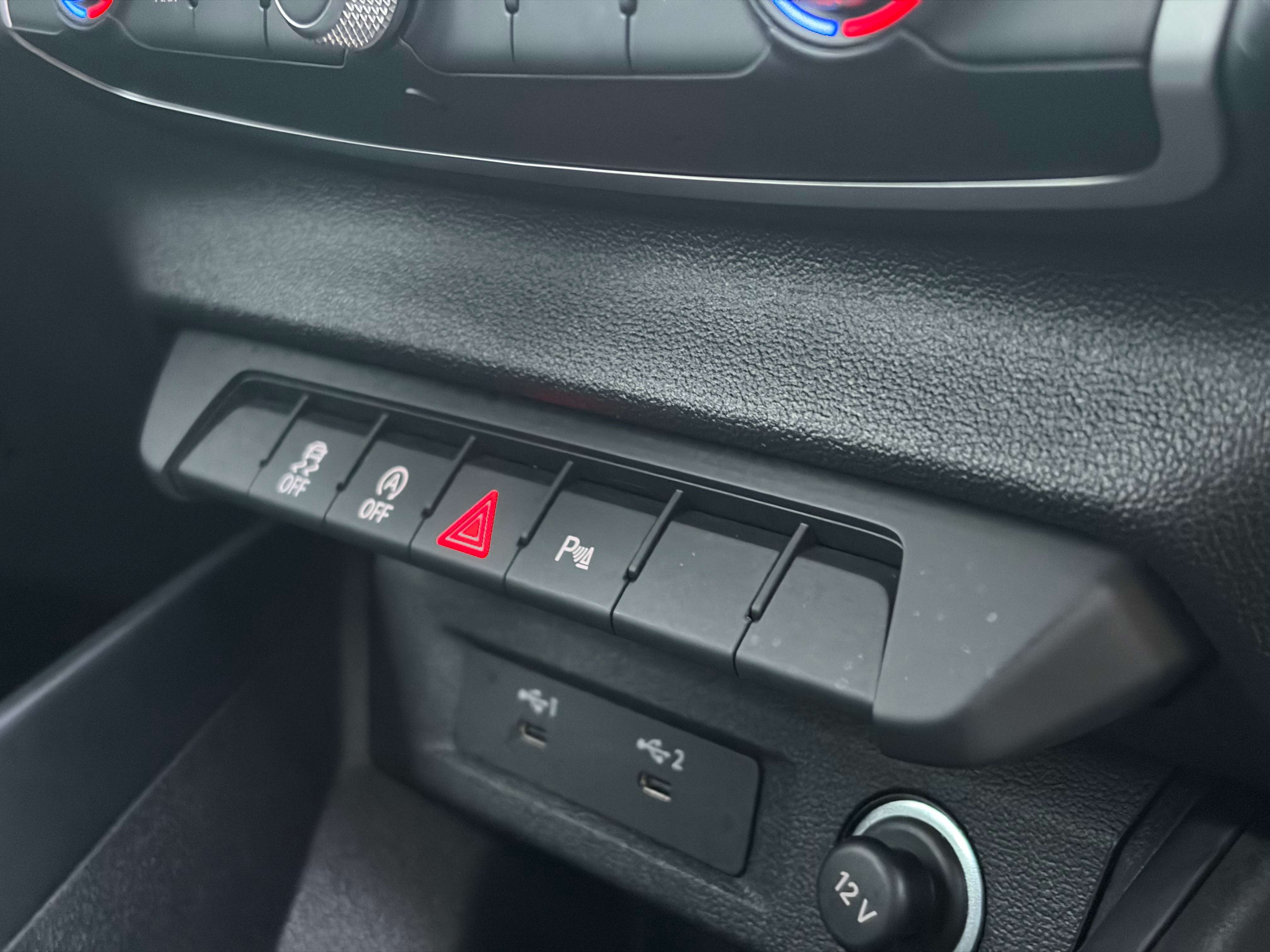 Audi A1 Sportback 25 TFSI Attraction 1Hand CarPass Carnet thumbnail
