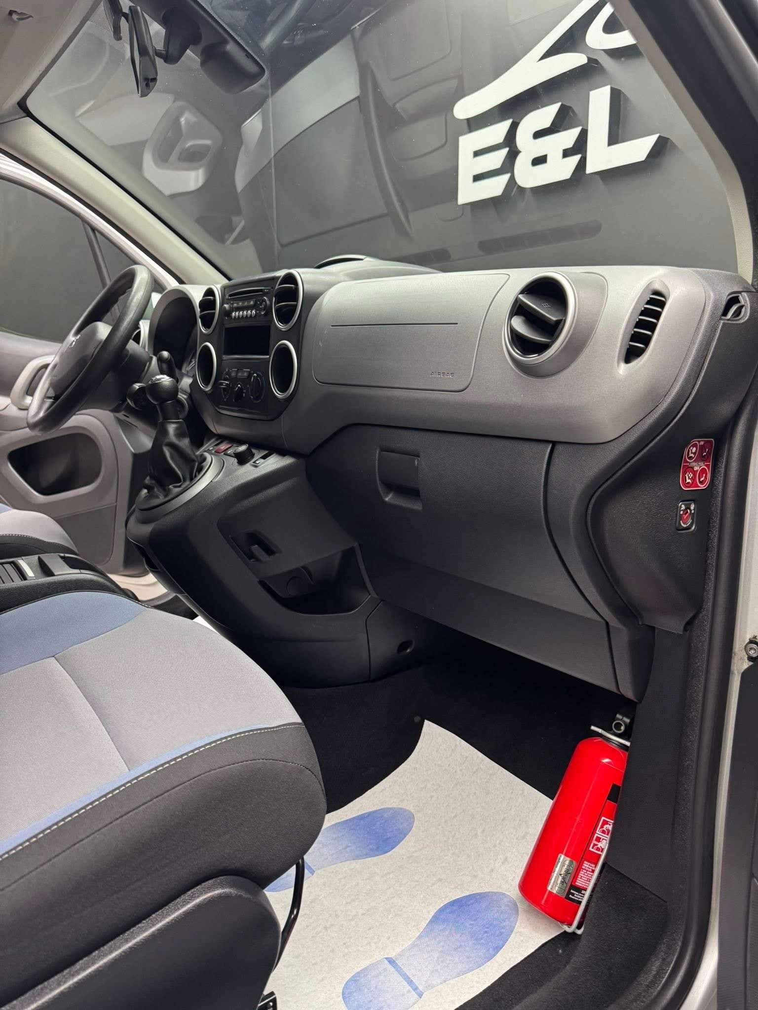 Peugeot Partner Partner Tepee 1.6 BlueHDi **12 mois de garantie**