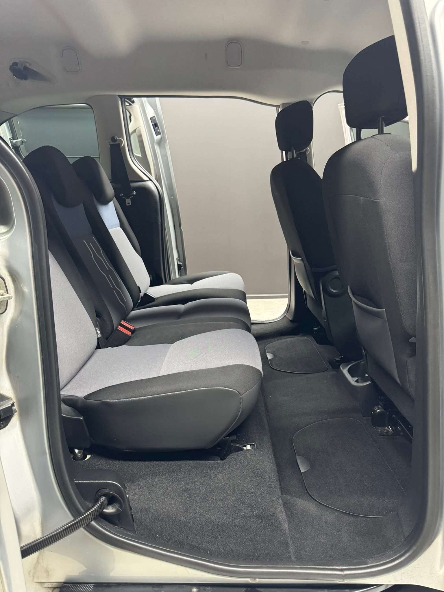 Peugeot Partner Partner Tepee 1.6 BlueHDi **12 mois de garantie**