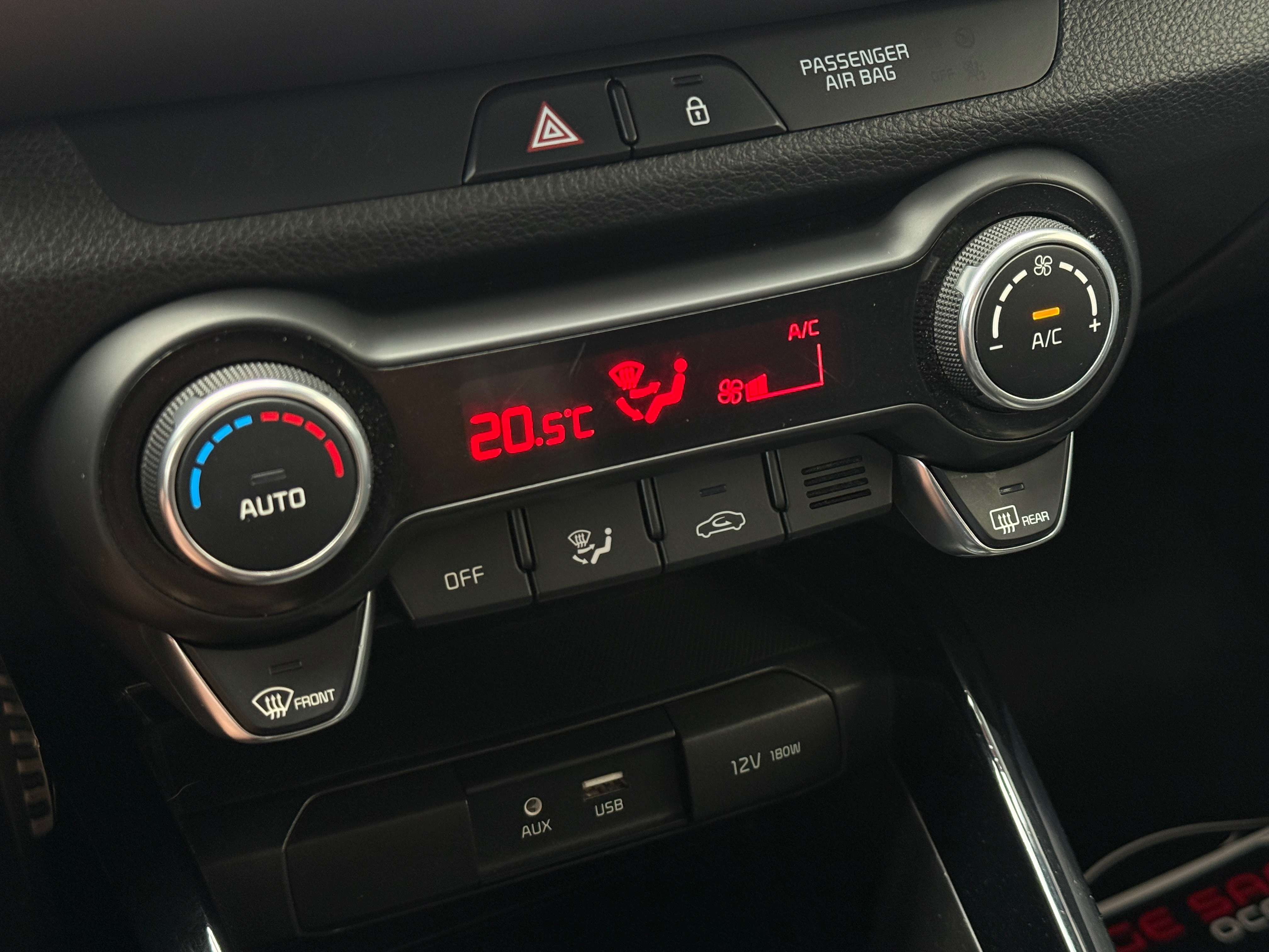 Kia Stonic Stonic 1.0 T Sense DCT /BtAuto/Navi/Cam./Gar./ thumbnail