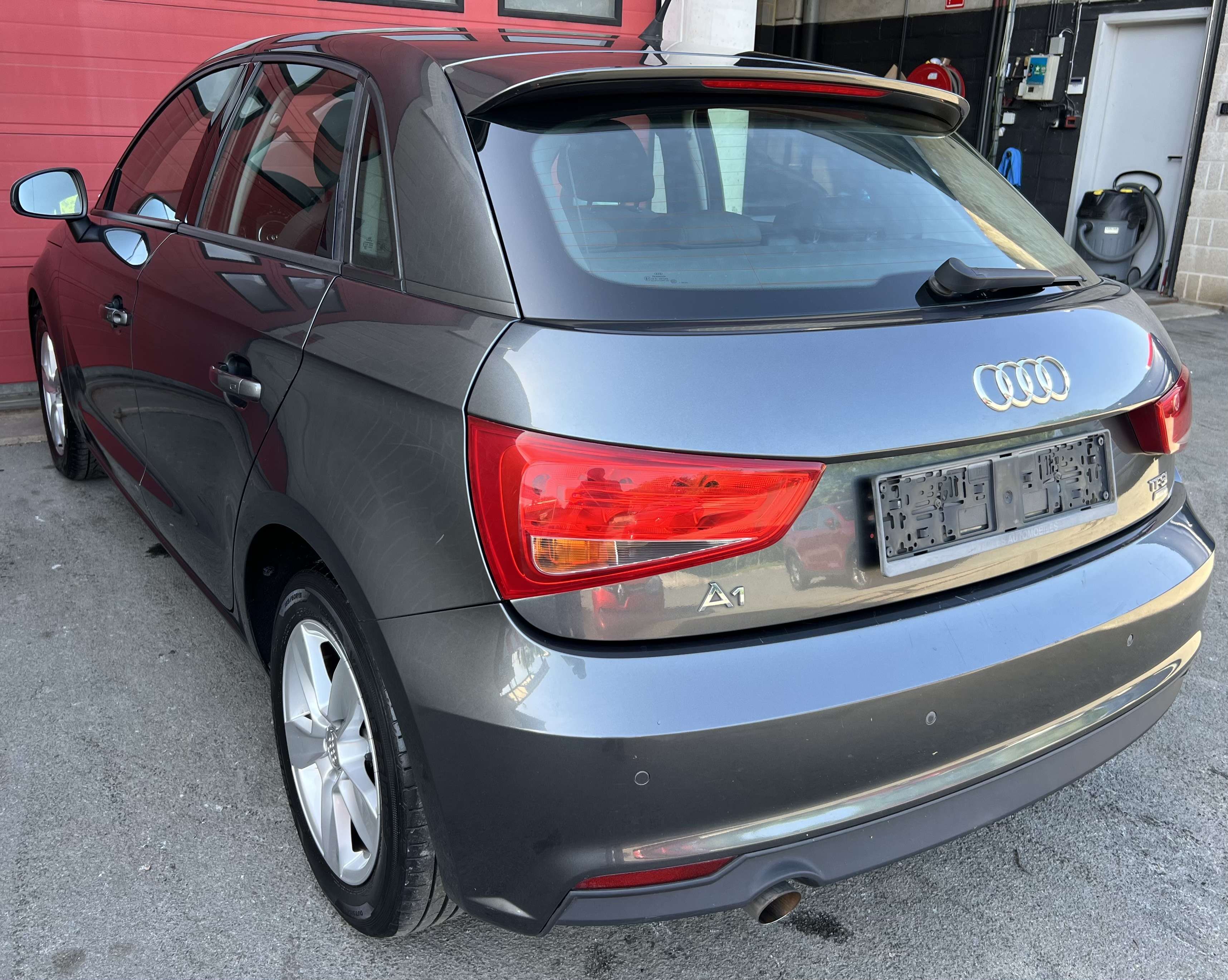 Audi A1 Sportback 1.0 TFSI + CAR-PASS + CLIM thumbnail