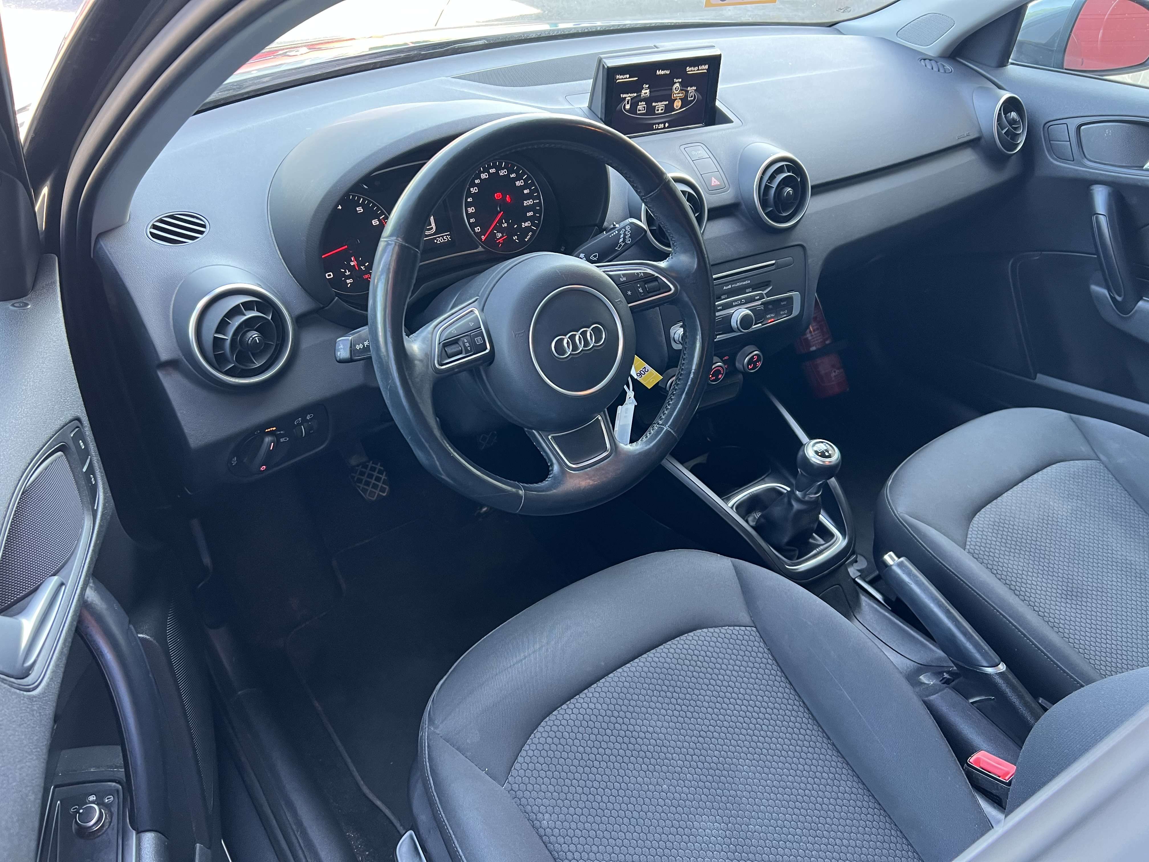 Audi A1 Sportback 1.0 TFSI + CAR-PASS + CLIM thumbnail