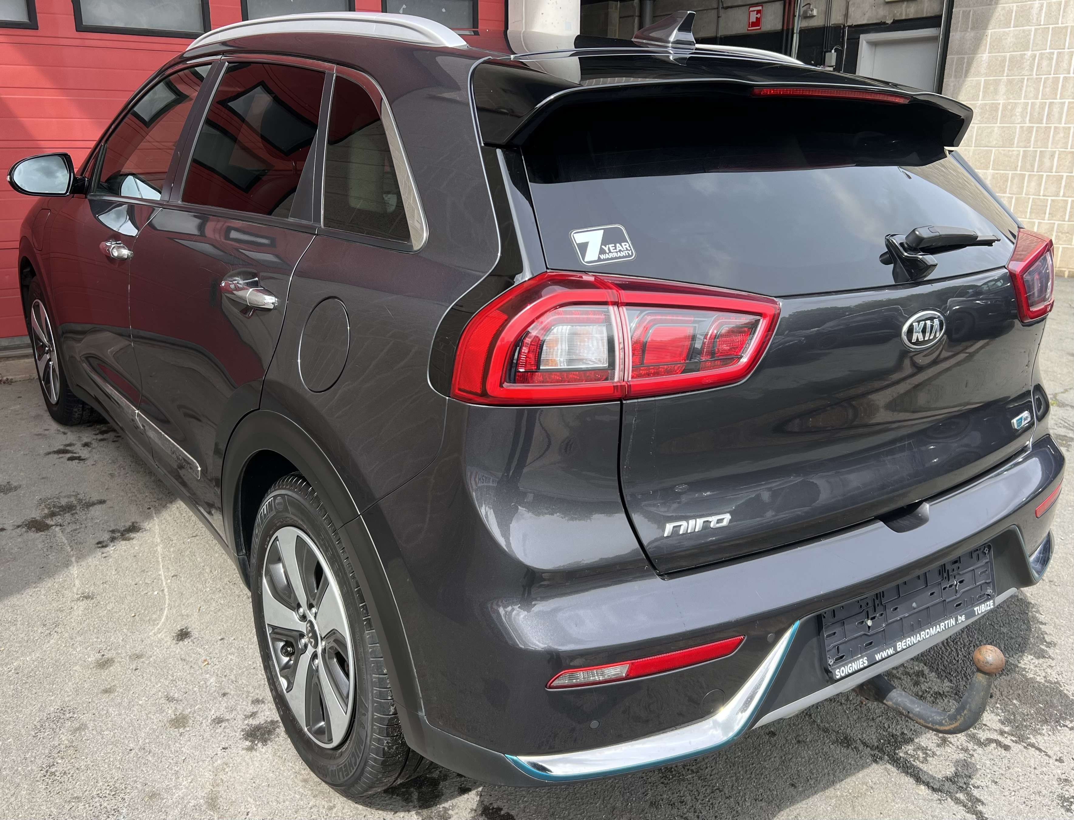 Kia Niro PHEV 1.6 GDi Fusion DCT + CAMÉRA + NAVIGATION thumbnail