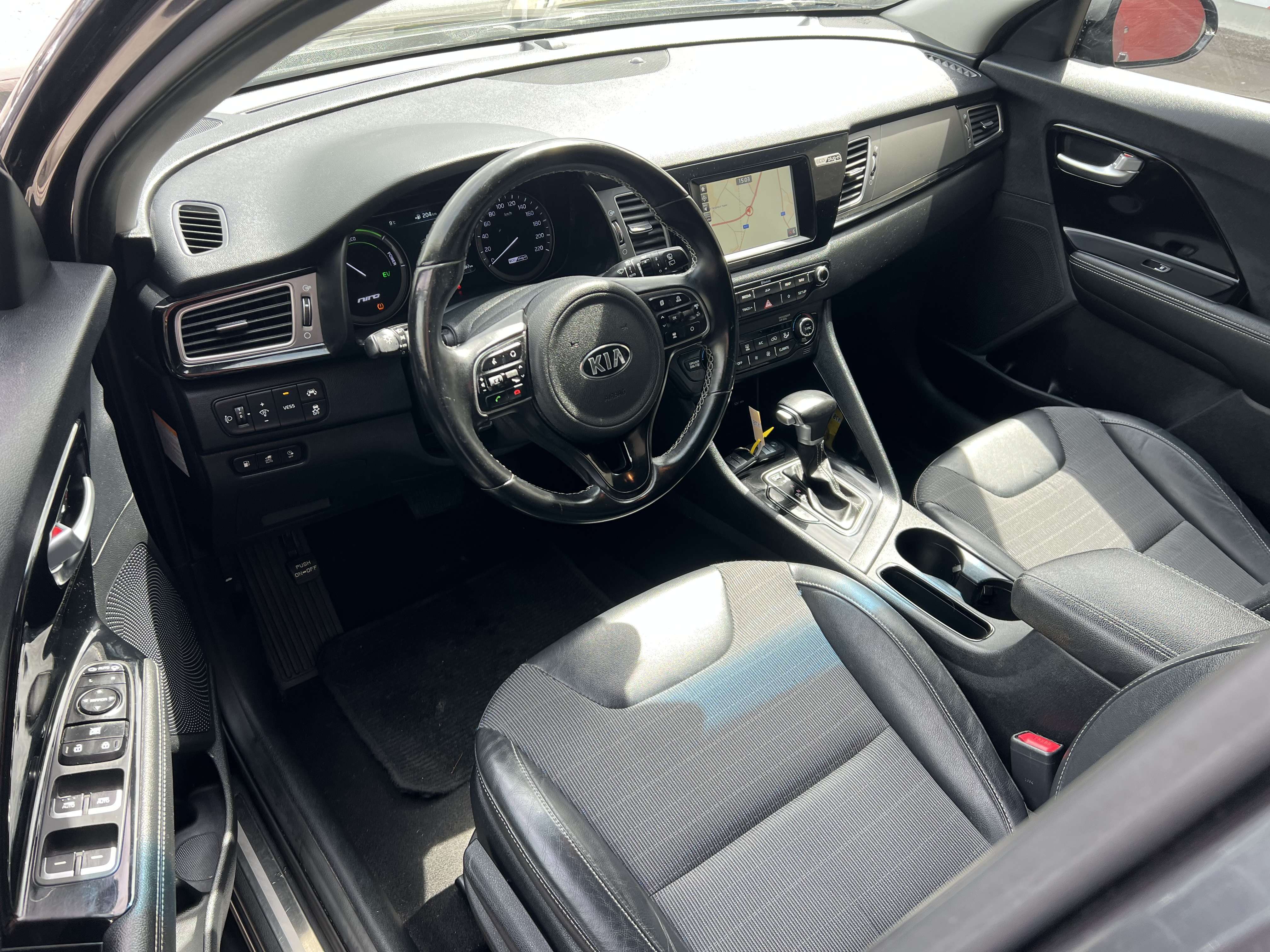 Kia Niro PHEV 1.6 GDi Fusion DCT + CAMÉRA + NAVIGATION thumbnail