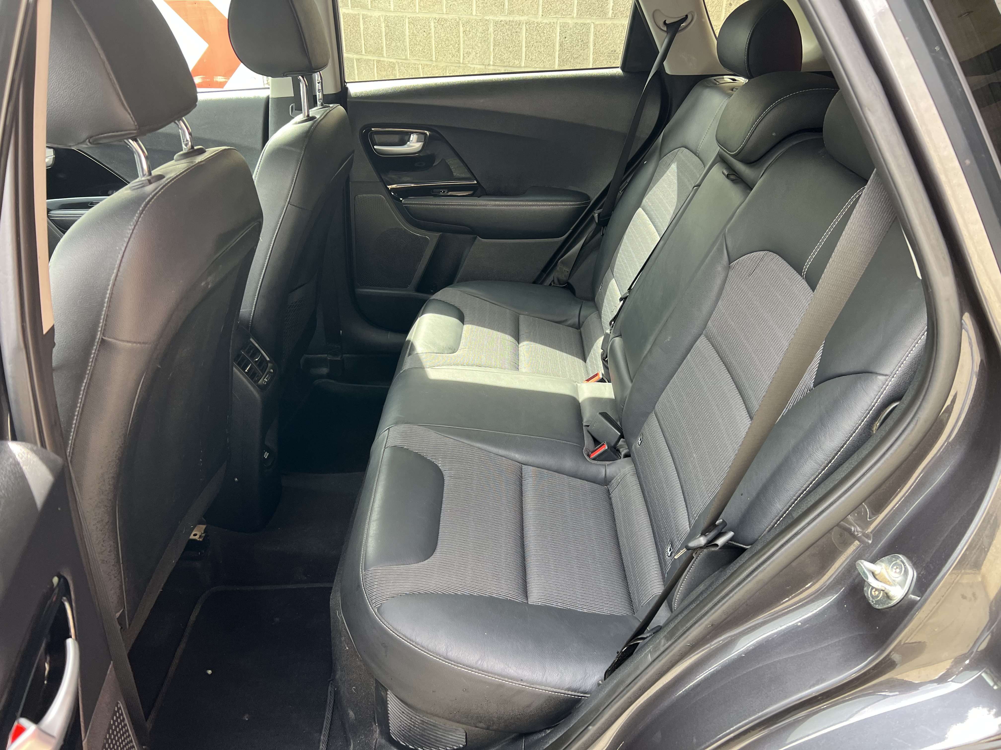 Kia Niro PHEV 1.6 GDi Fusion DCT + CAMÉRA + NAVIGATION thumbnail