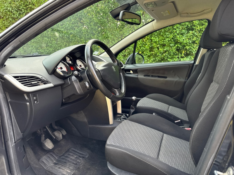 Peugeot 207 1.6 HDI 90CH PREMIUM 5.P * 116.000KM * 2009 * 1ERE MAIN