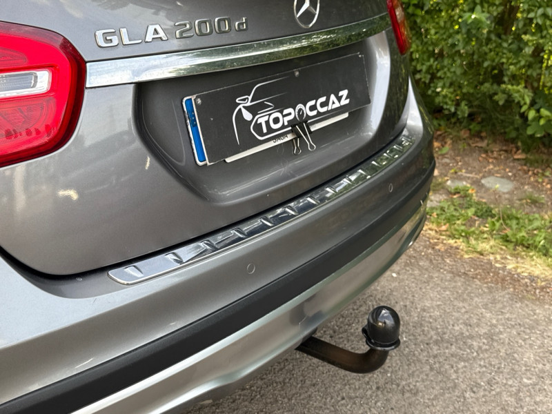 Mercedes-Benz GLA 200 D BUSINESS 7G-DCT * 2016 * GPS / CAMERA / LED