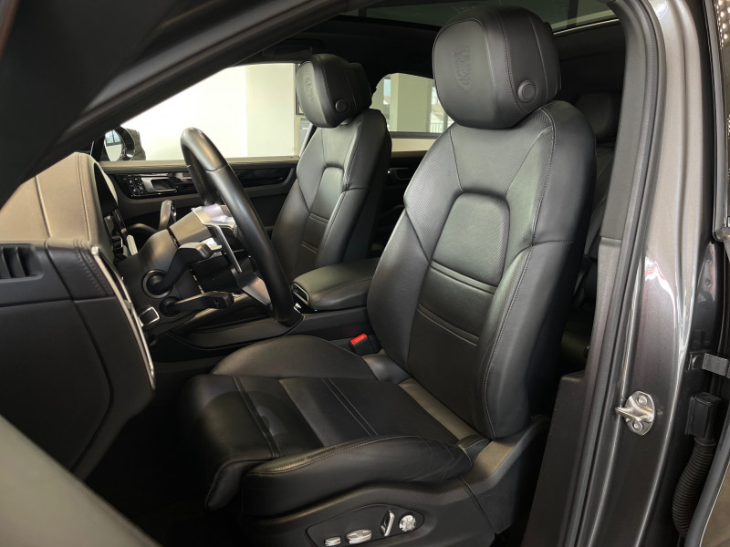 Porsche CAYENNE COUPE (9YA) 3.0 V6 462CH E-HYBRID