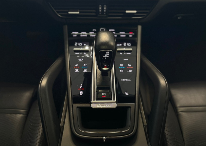 Porsche CAYENNE COUPE (9YA) 3.0 V6 462CH E-HYBRID