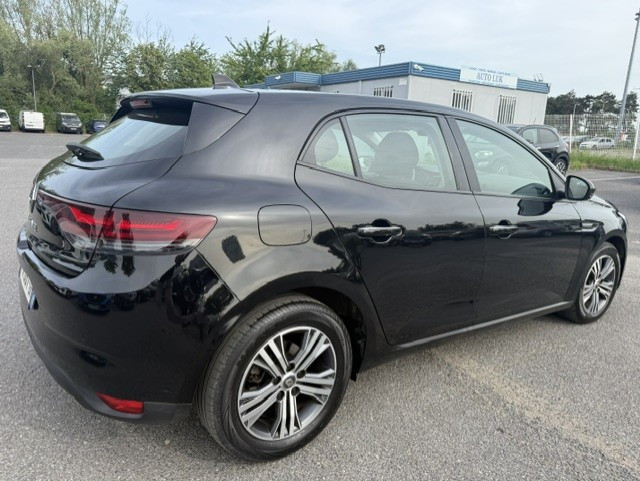 Renault MEGANE IV 1.5 BLUE DCI 115CH EVOLUTION EDC -23