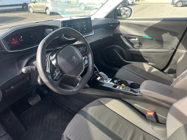 Peugeot 2008 1.2 ESSENCE 130CH S&S ALLURE BUSINESS EAT8