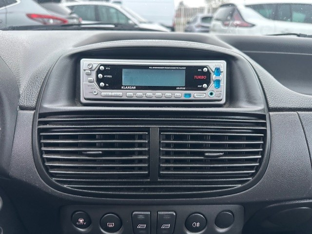 Fiat PUNTO 1.2 8V 60CH CULT 5P