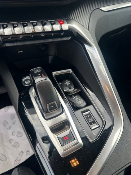 Peugeot 5008 1.5 BLUEHDI 130CH S&S STYLE EAT8