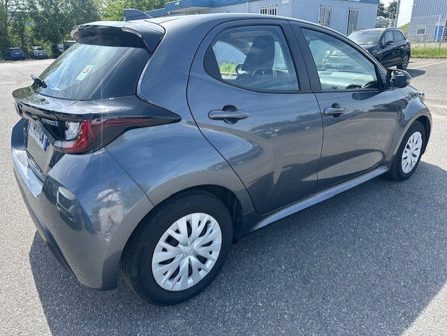 Toyota YARIS 116H DYNAMIC BUSINESS 5P + PROGRAMME BEYOND ZERO ACADEMY MY21