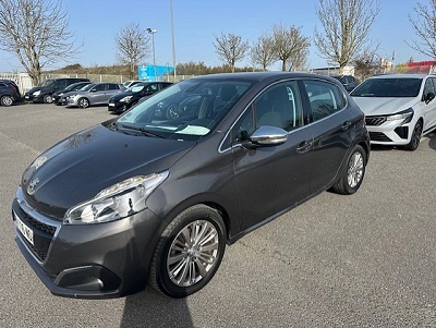 Peugeot 208 1.2 ESSENCE 82CH ALLURE 5P