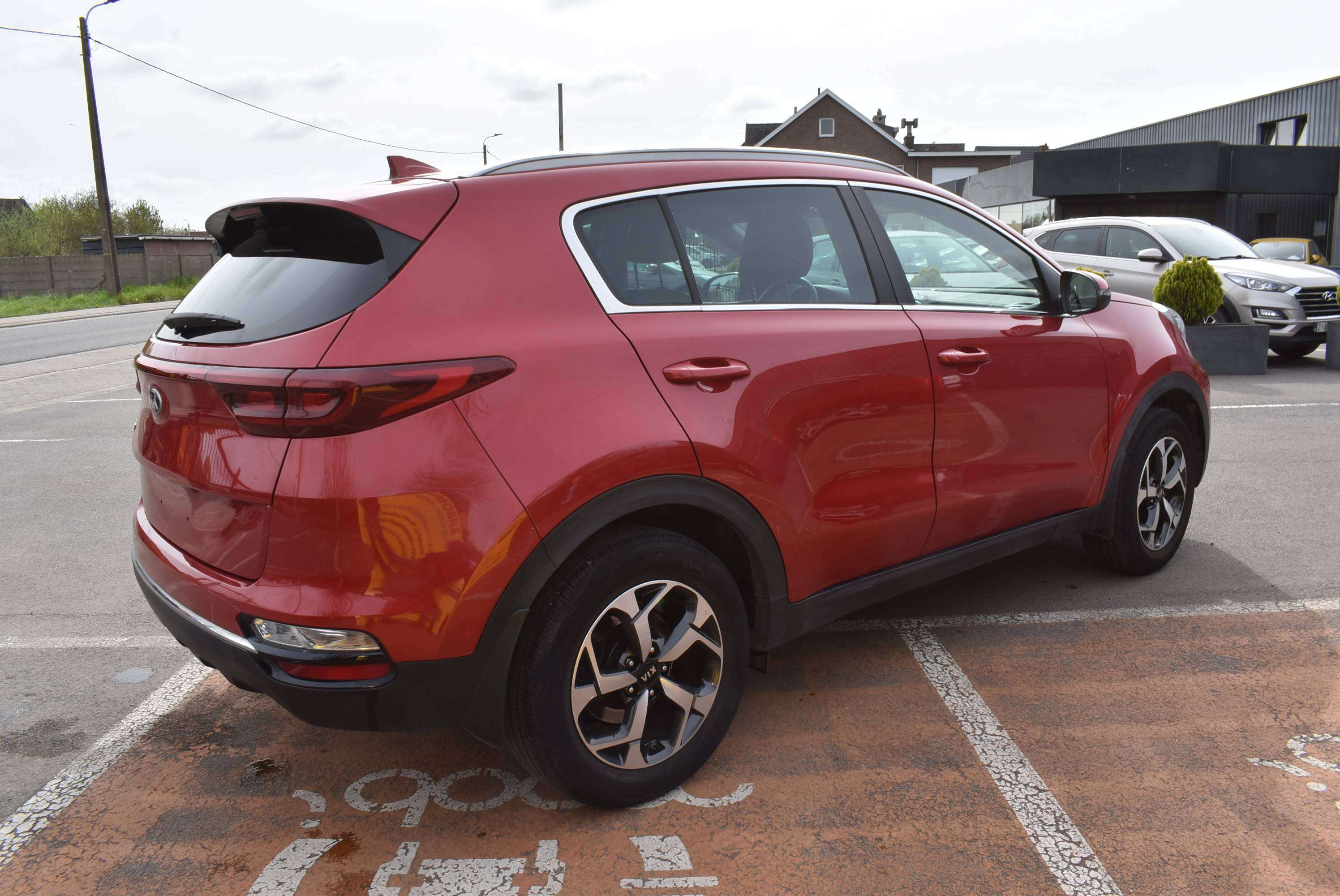 Kia Sportage 1.6i Fusion GPS/CarPlay **12M GARANTIE** 92.000KM thumbnail