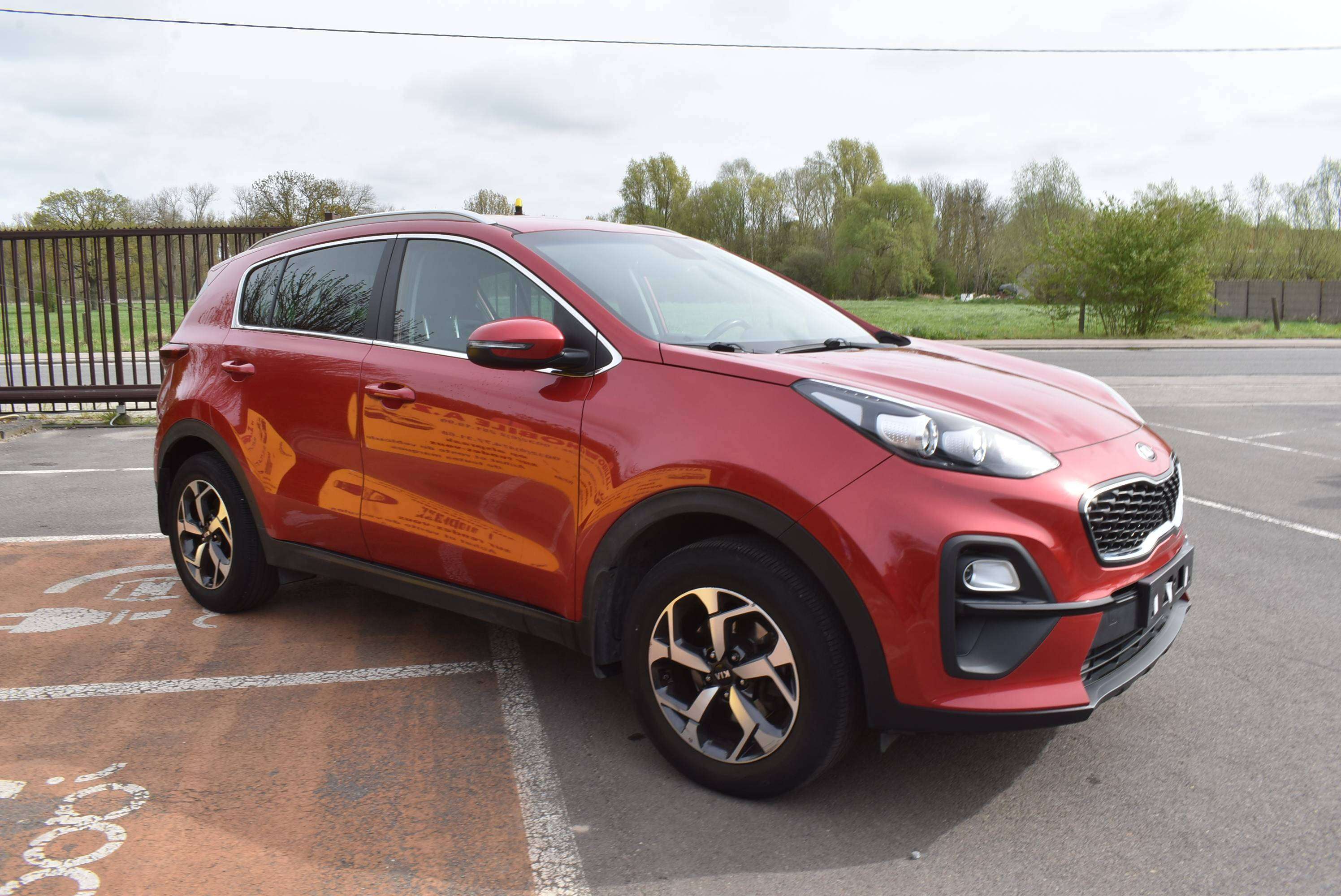 Kia Sportage 1.6i Fusion GPS/CarPlay **12M GARANTIE** 92.000KM thumbnail