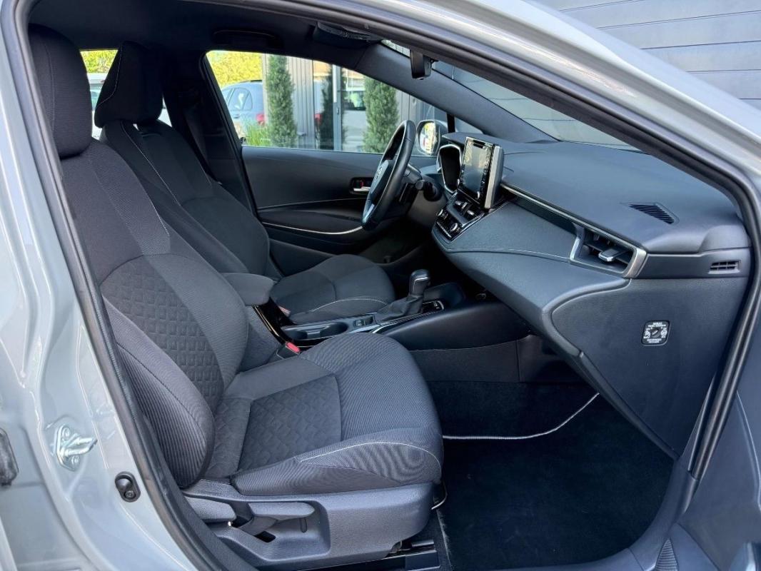 Toyota Corolla Hybrid 2.0 180H Dynamic Business 1ère main