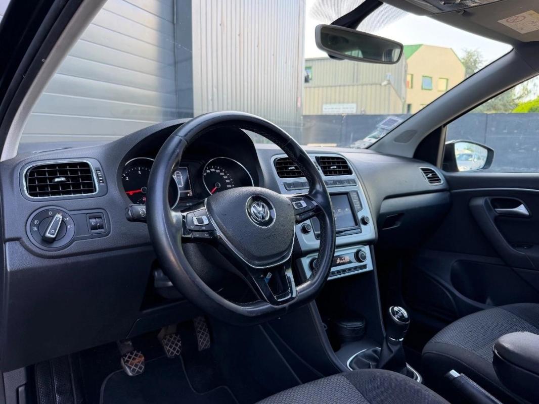 Volkswagen Polo V 1.4 TDI 105ch Sportline / Toit ouvrant 3p