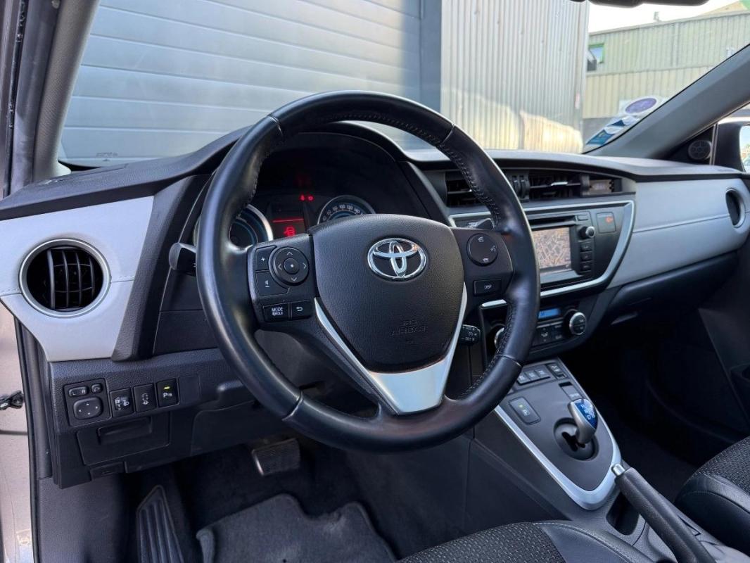 Toyota Auris Touring Sport 1.8 HSD 136h Style / Lounge 1ère main