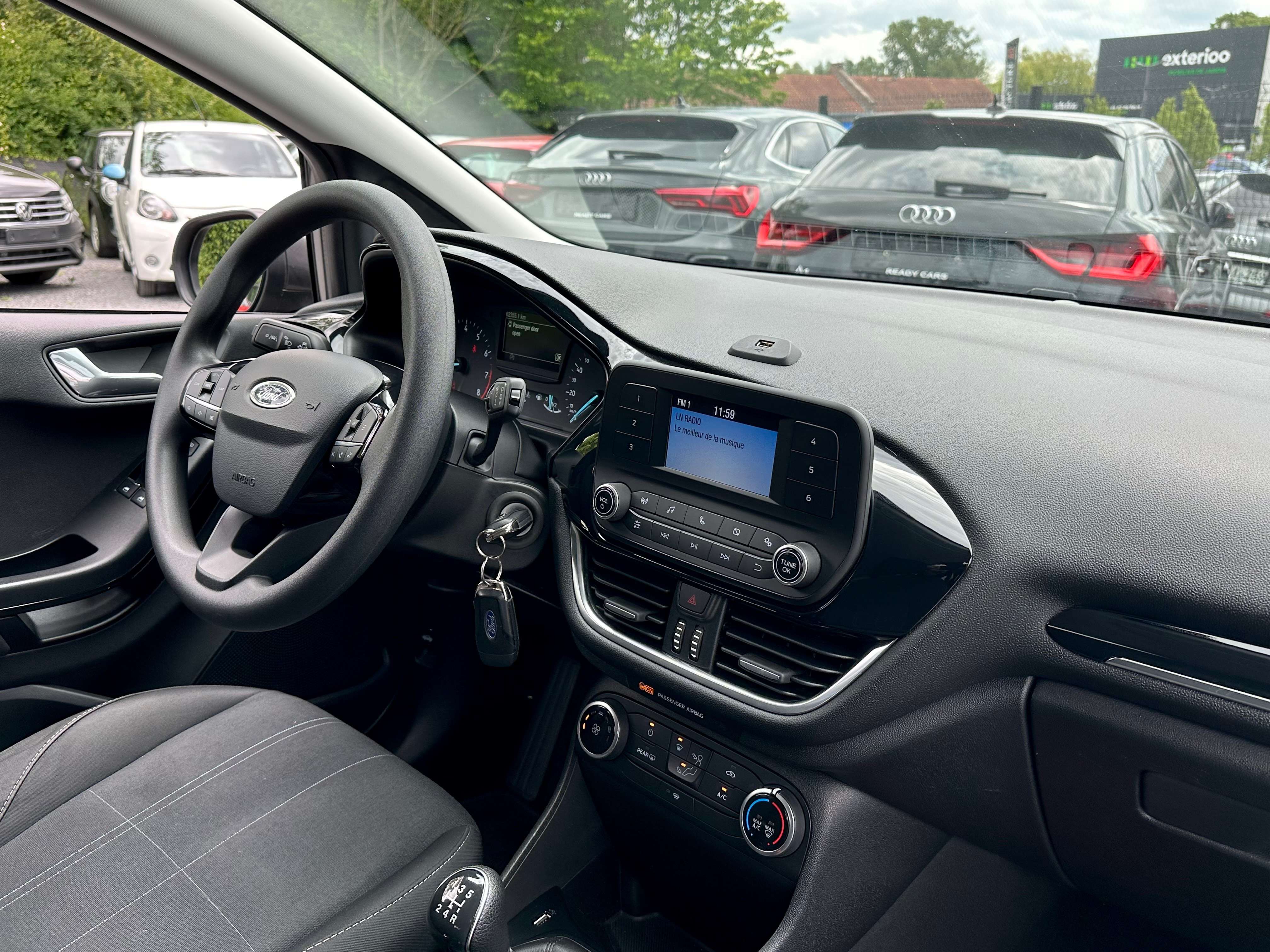 Ford Fiesta 1.1*1ER PROP*CARNET COMPLET*AIRCO*5 PORTES*GARANTIE