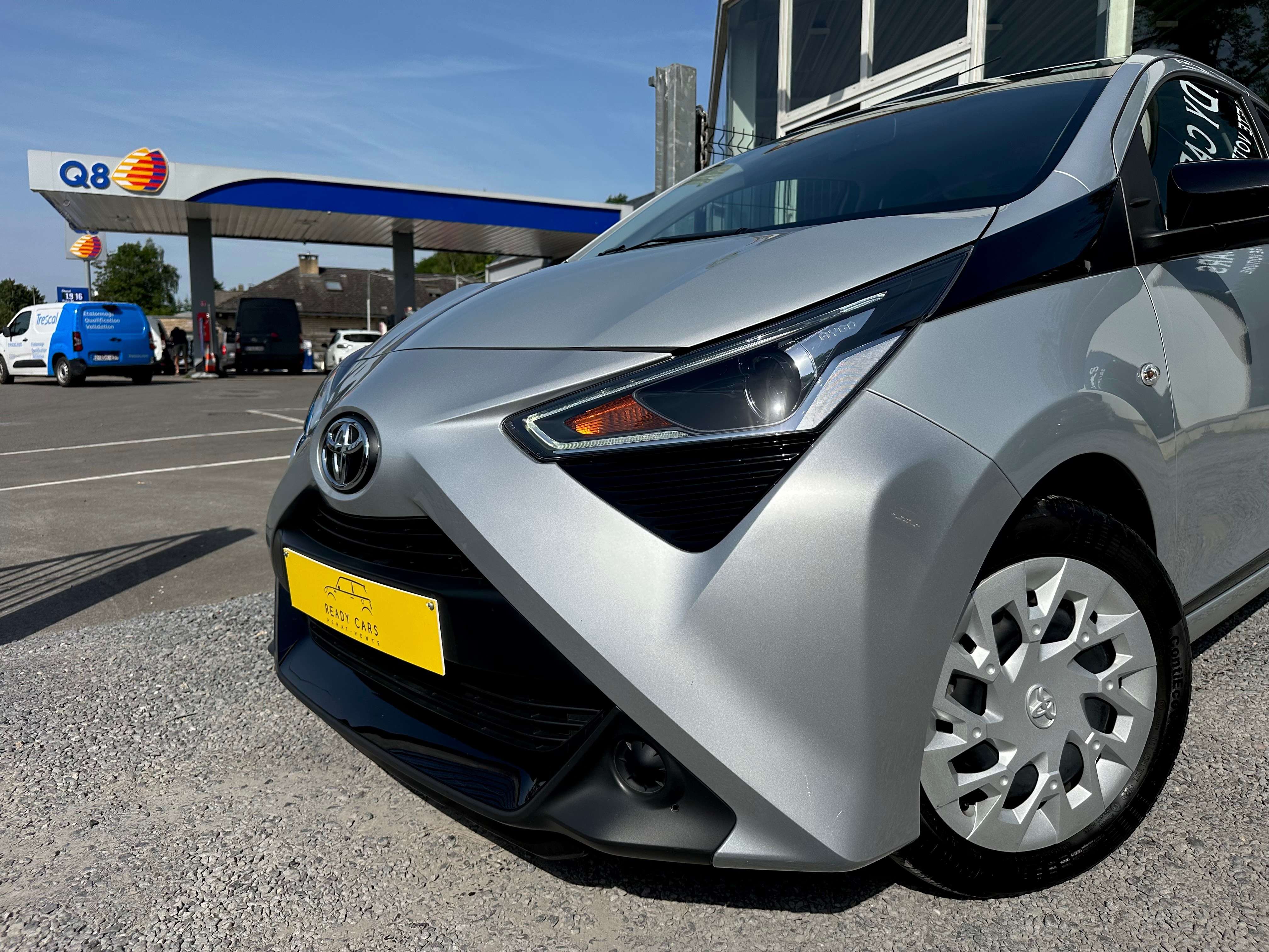 Toyota Aygo 1.0i*EURO 6D 2035 LEZ*1ER PROP*CAMERA*CARPLAY*AIRCO*GARANTIE TOYOTA 3032