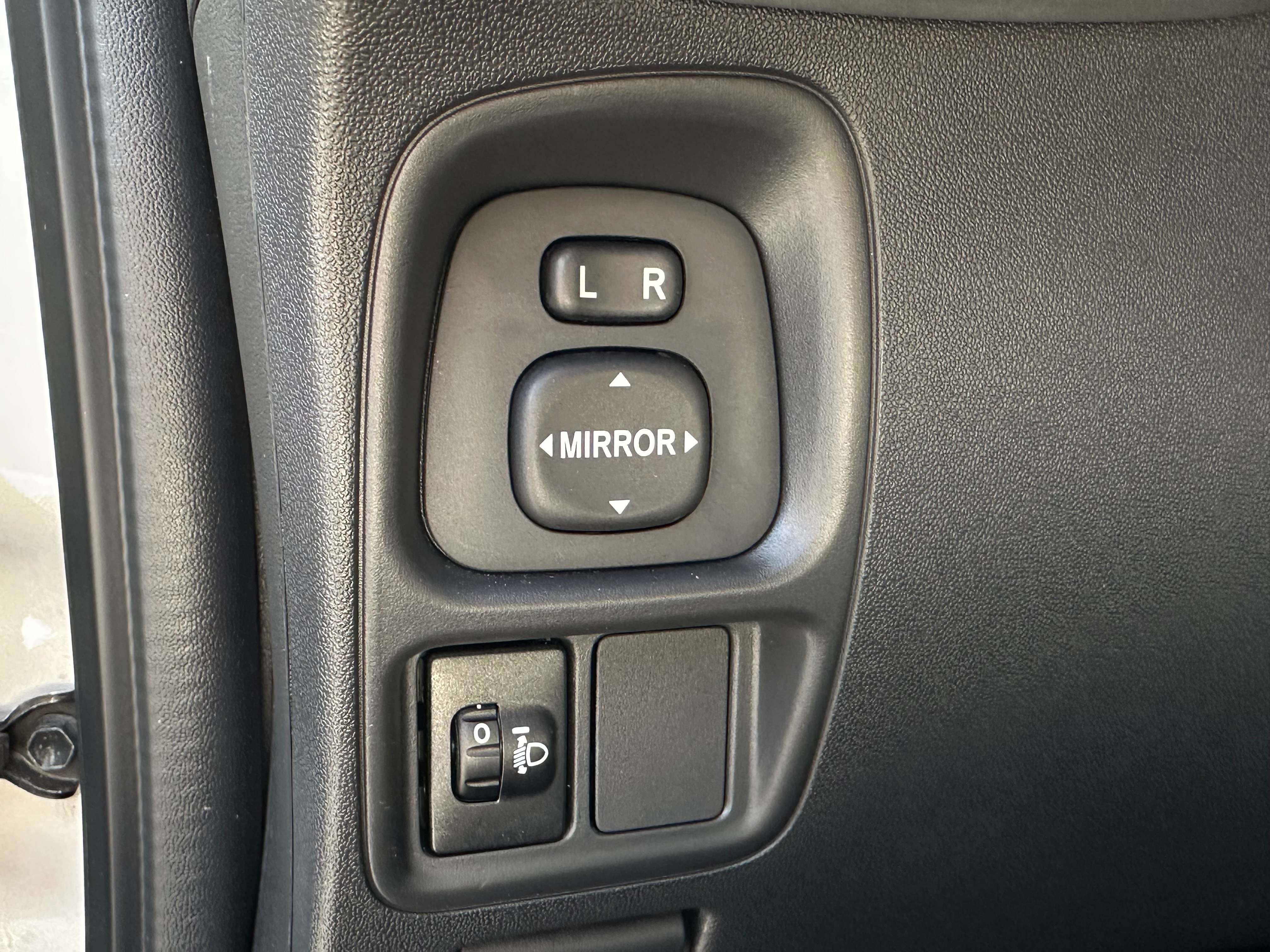 Toyota Aygo 1.0i*EURO 6D 2035 LEZ*1ER PROP*CAMERA*CARPLAY*AIRCO*GARANTIE TOYOTA 3032