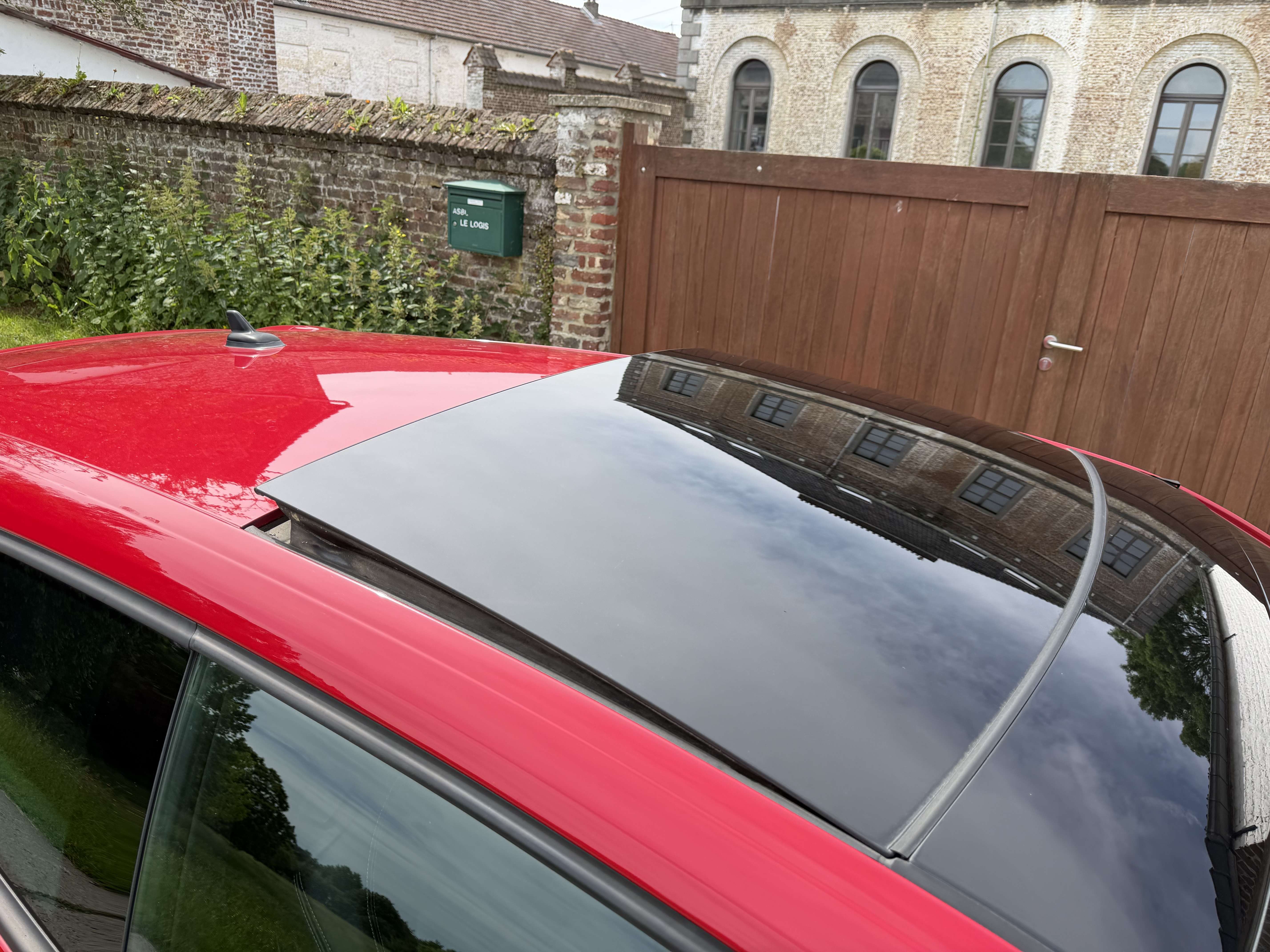 Volkswagen Scirocco 2.0 CR TDi DPF *PANO*CUIR*GPS*JANTES ALU*