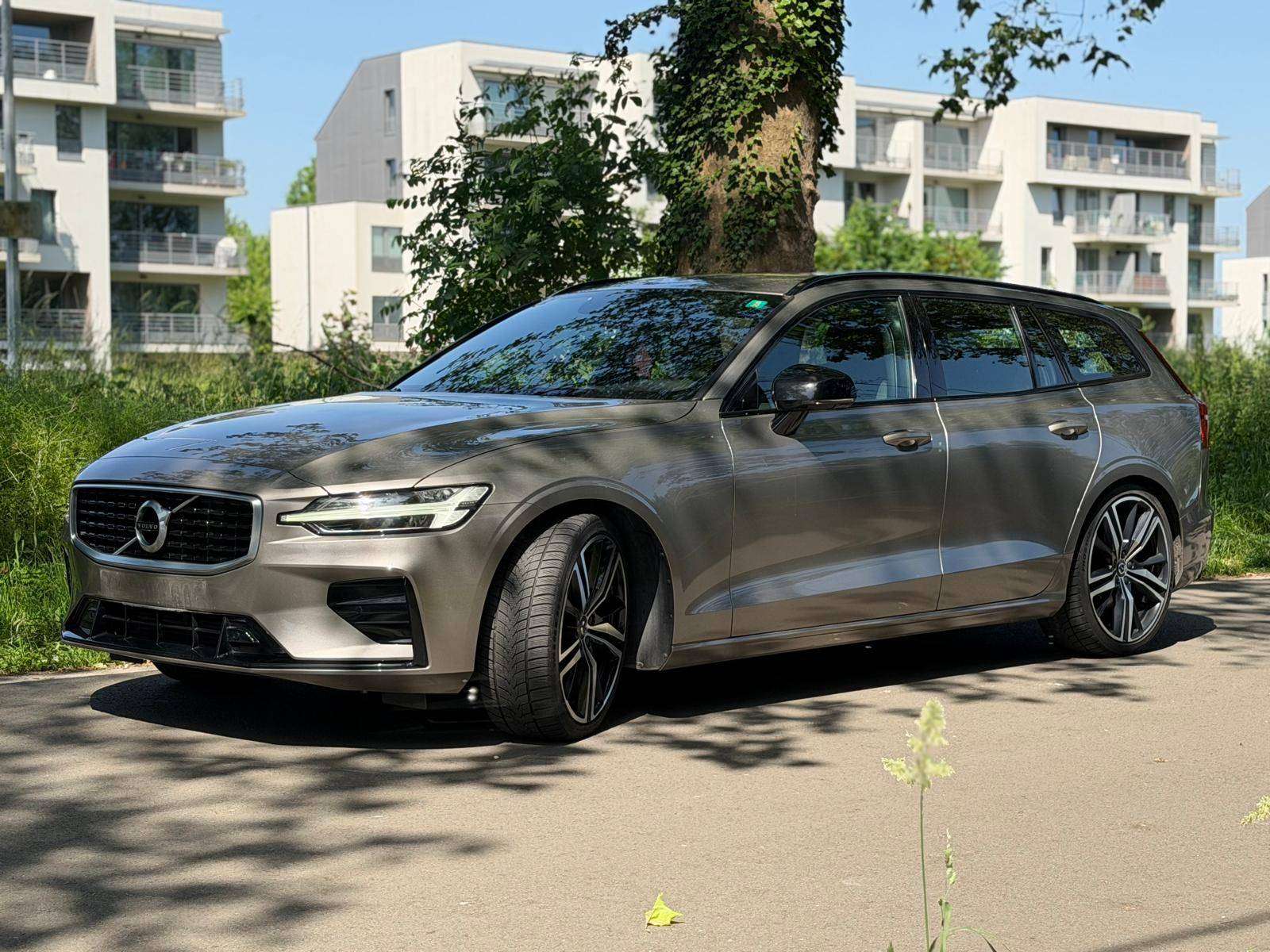 Volvo V60 2.0 D3 R-Design Geartronic