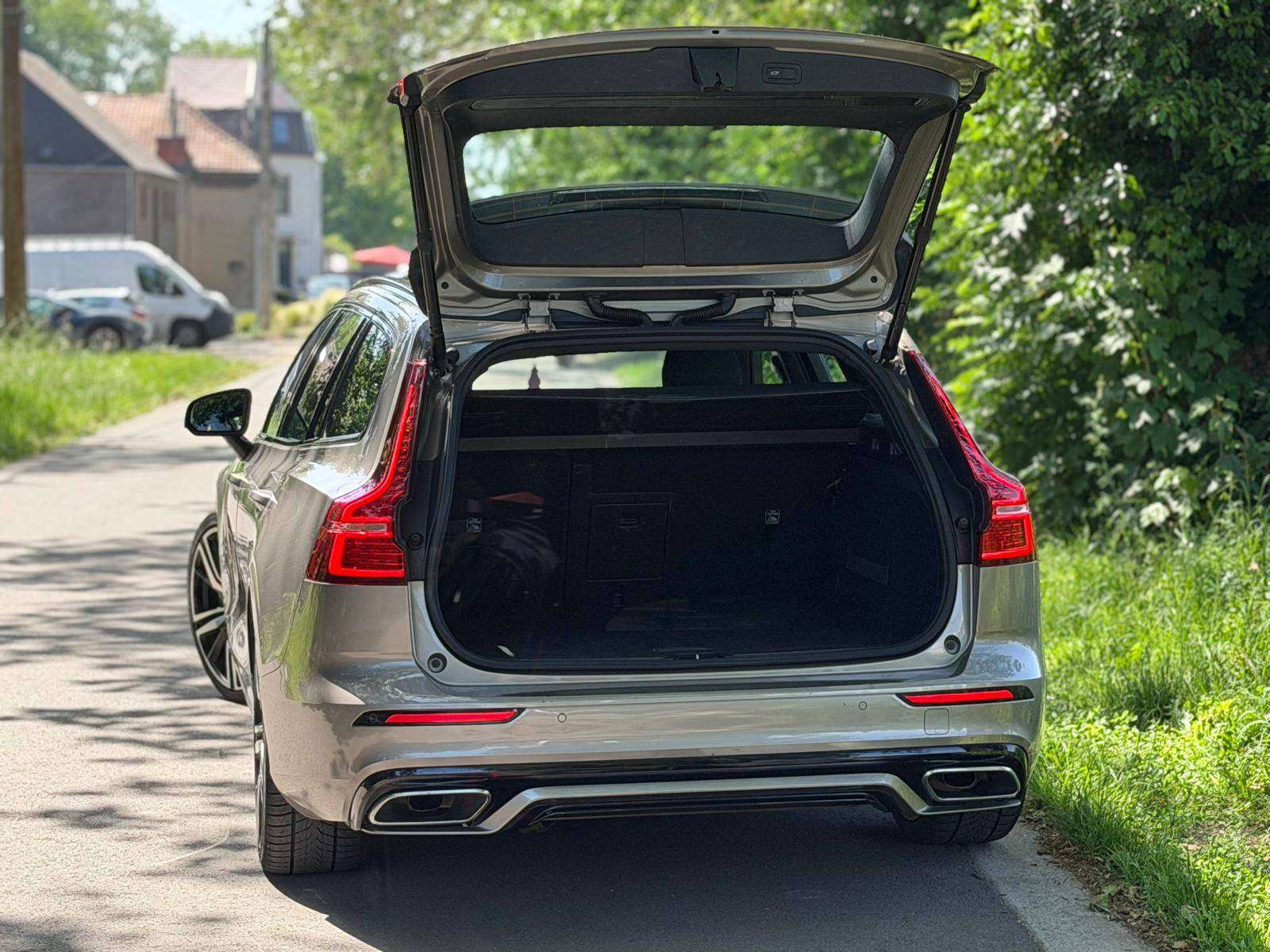 Volvo V60 2.0 D3 R-Design Geartronic