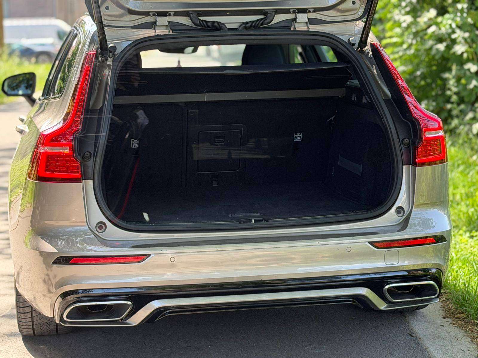 Volvo V60 2.0 D3 R-Design Geartronic