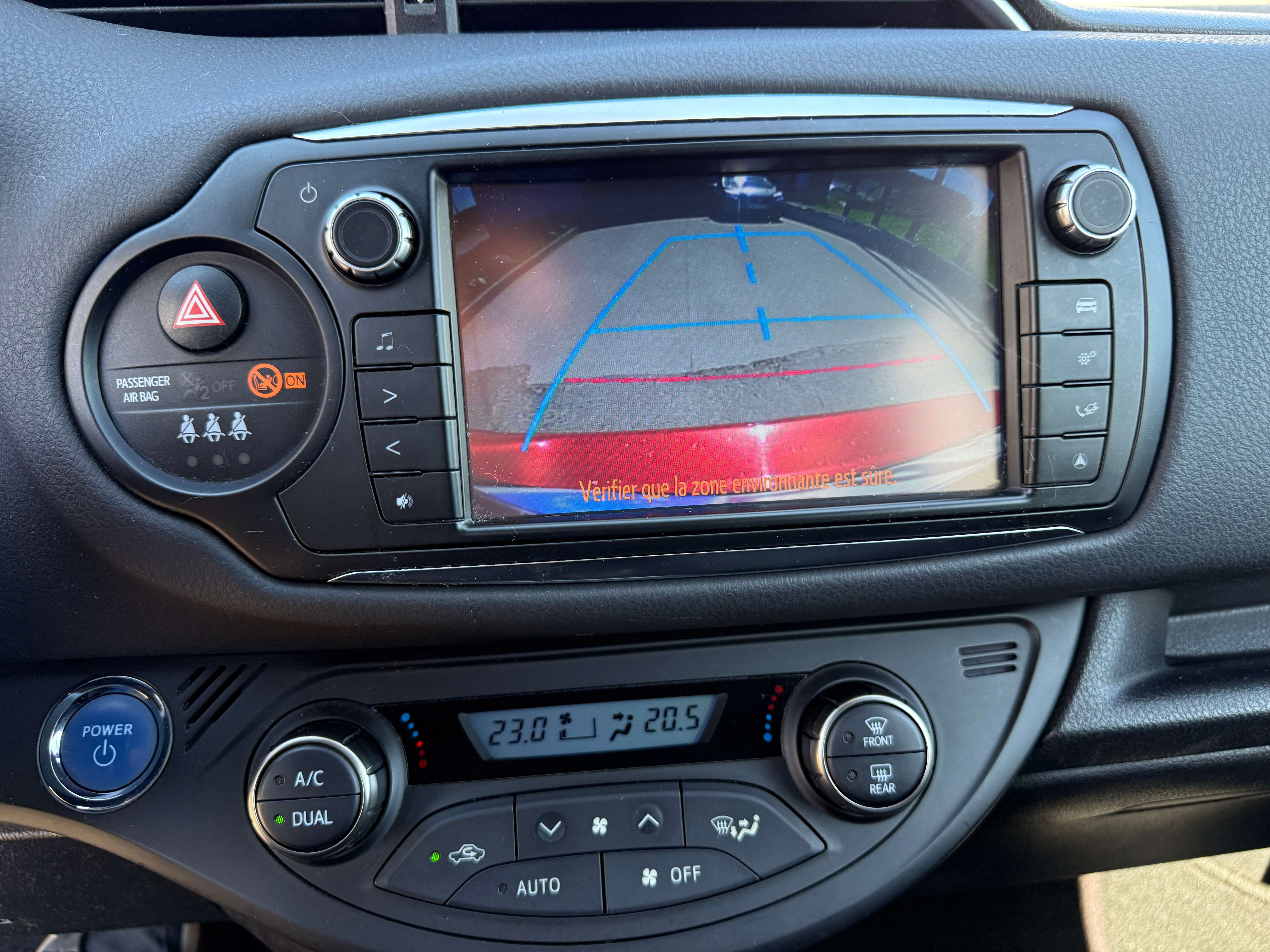 Toyota Yaris 1,5 HYBRIDE VVT-IE LOUNGE