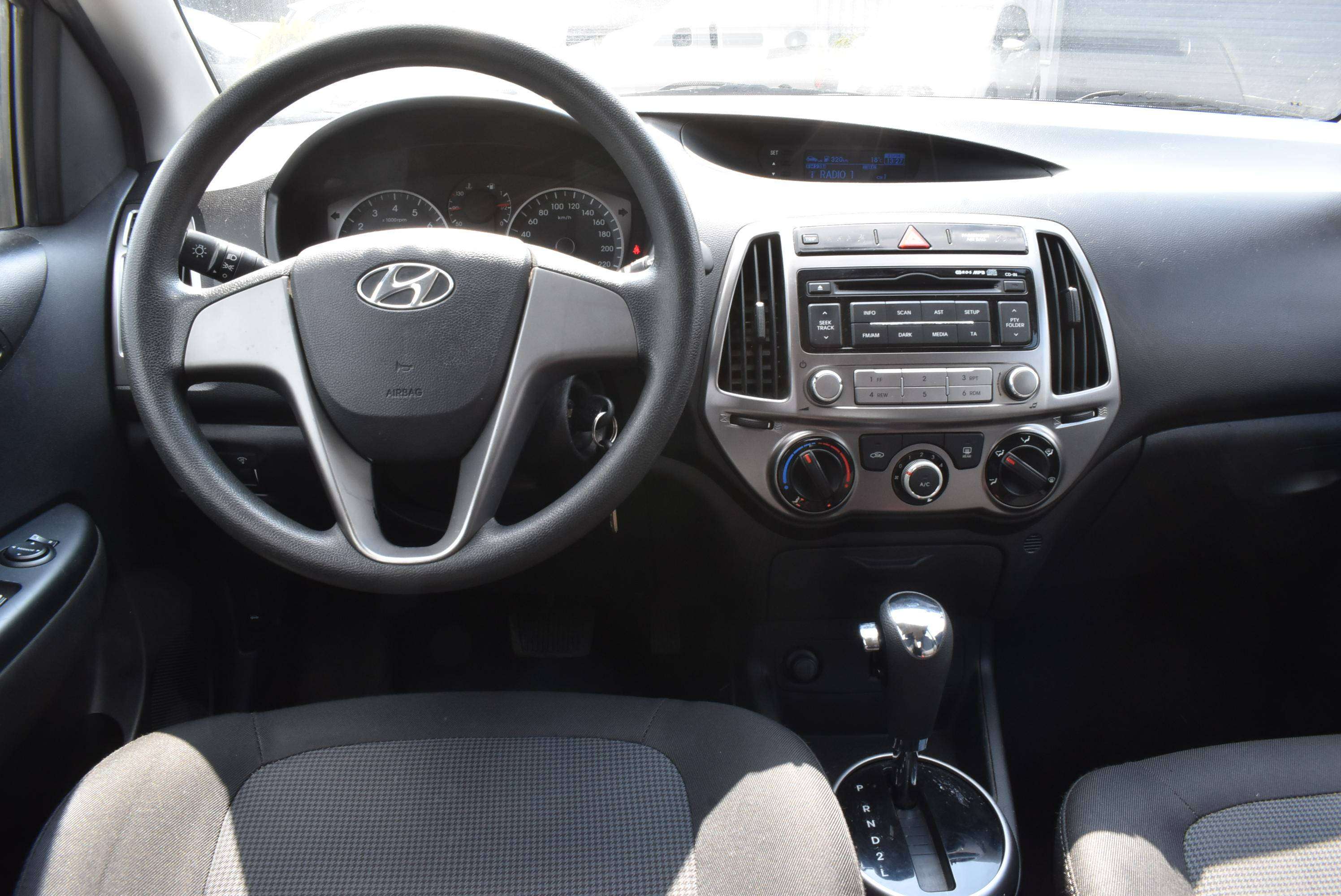 Hyundai i20 1.4i Automatique Airco **12M GARANTIE** 90.000KM!!