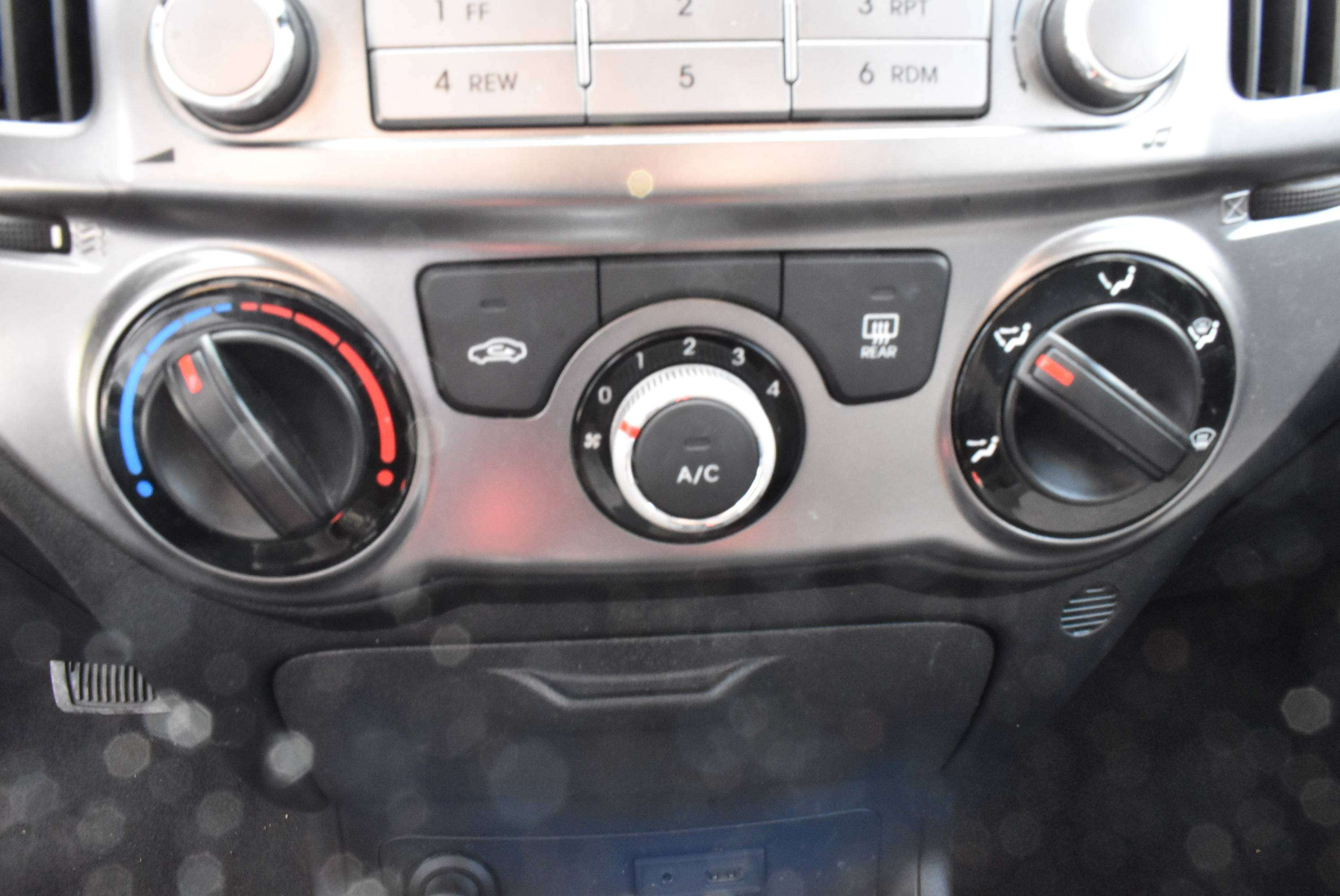 Hyundai i20 1.4i Automatique Airco **12M GARANTIE** 90.000KM!!