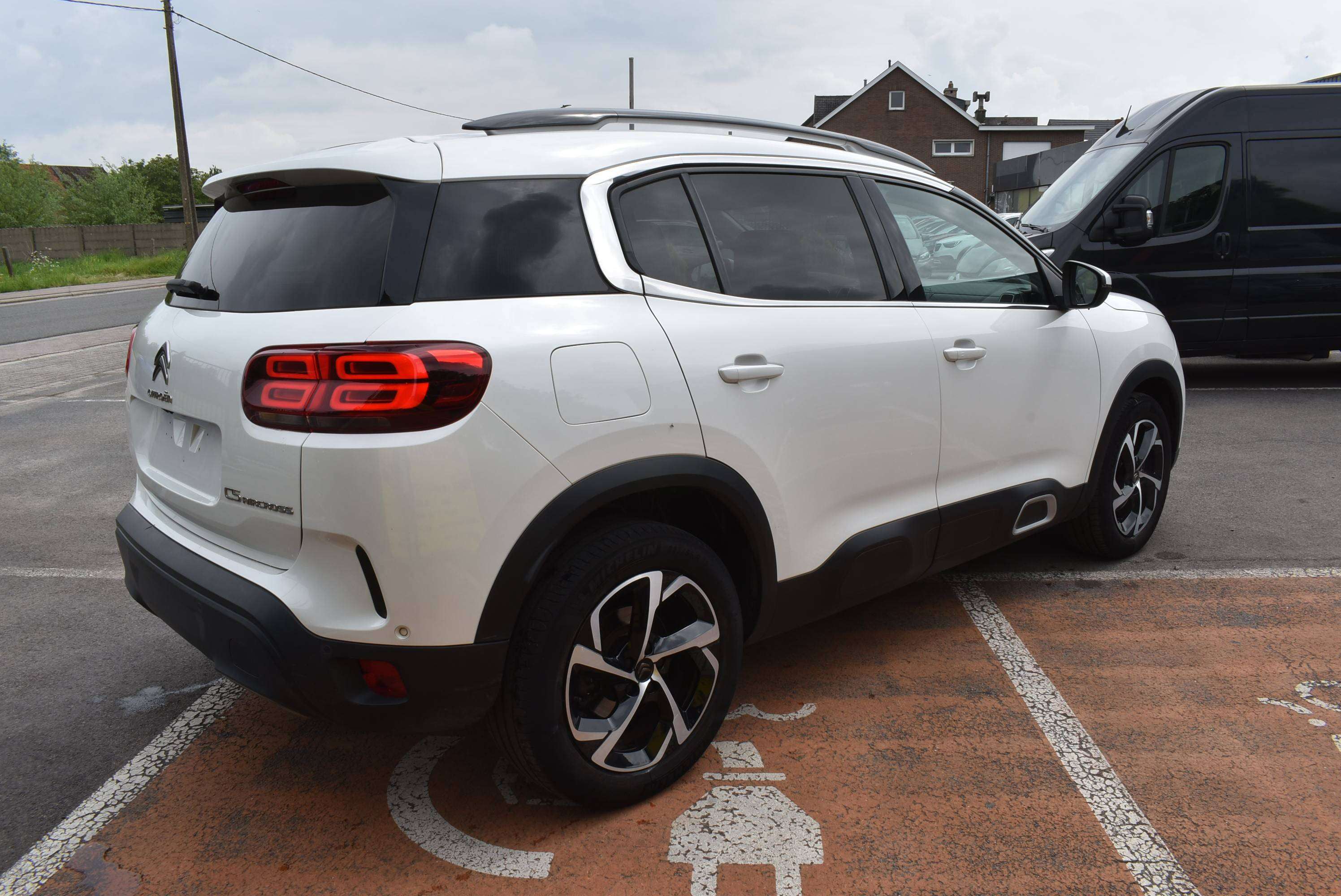 Citroen C5 Aircross 1.2i Business GPS/Airco ***12M GARANTIE***