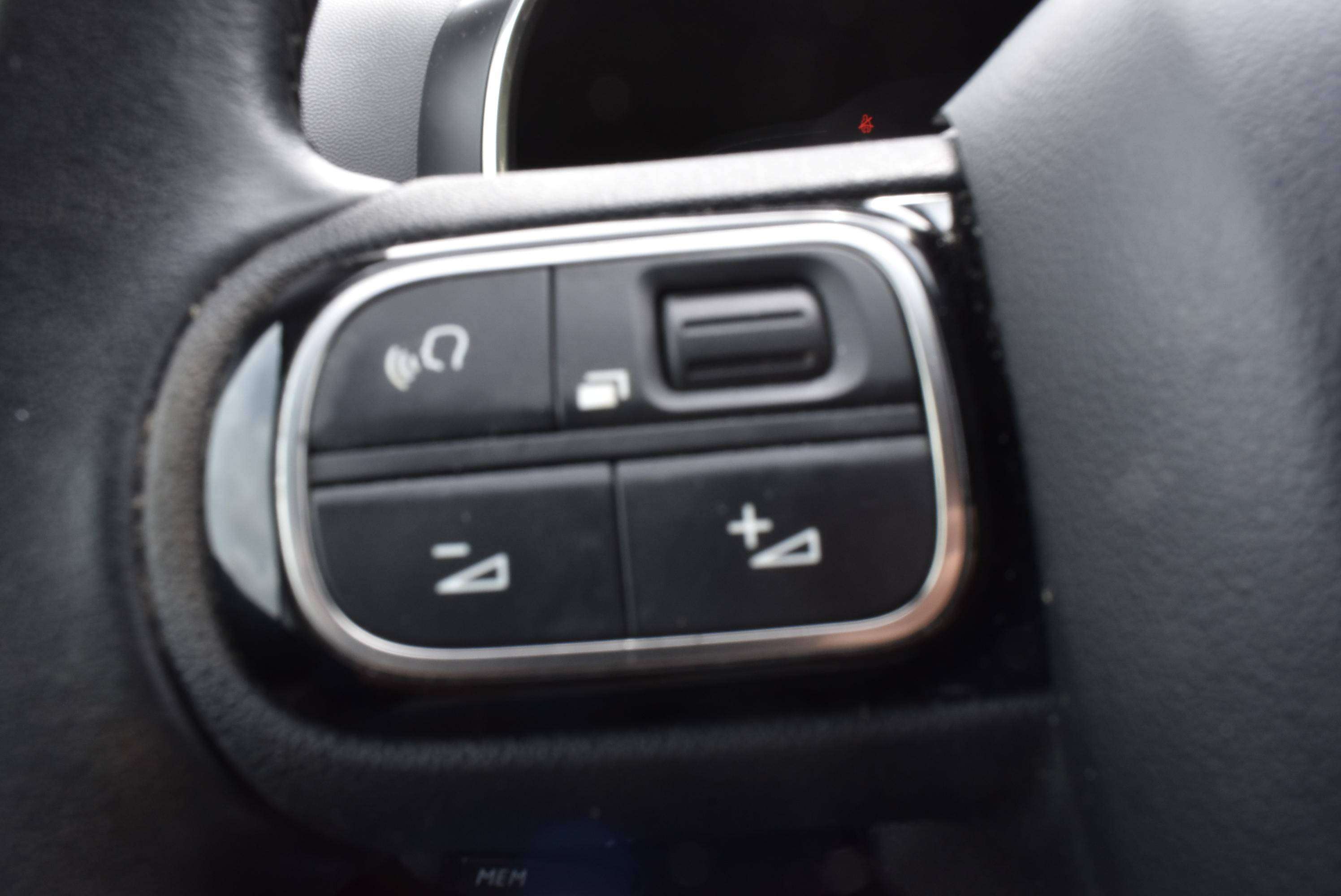 Citroen C5 Aircross 1.2i Business GPS/Airco ***12M GARANTIE***