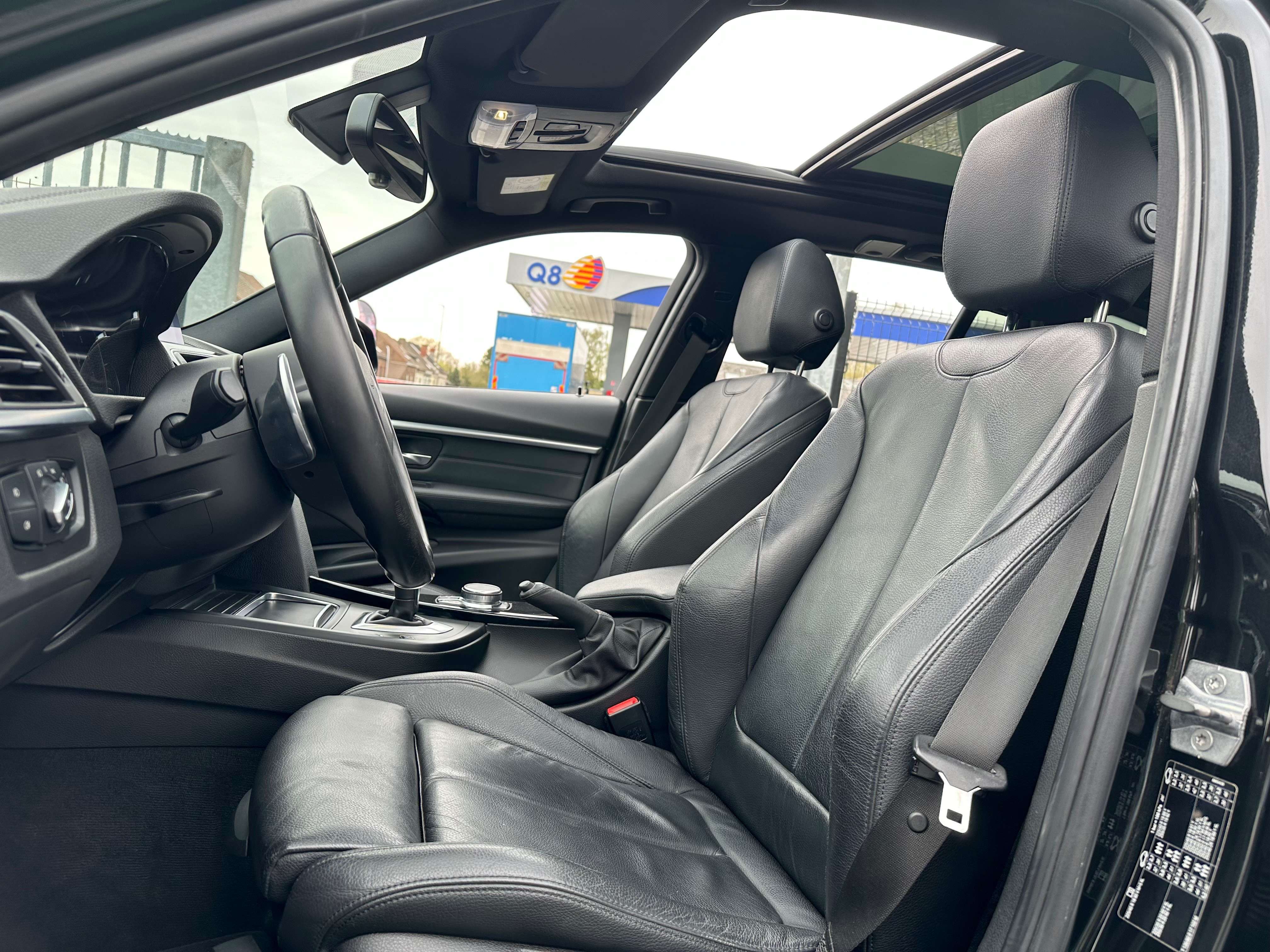 BMW 340 3.0*UTILITAIRE*22 305€ HTVA*PANO*CUIR**CARNET BMW