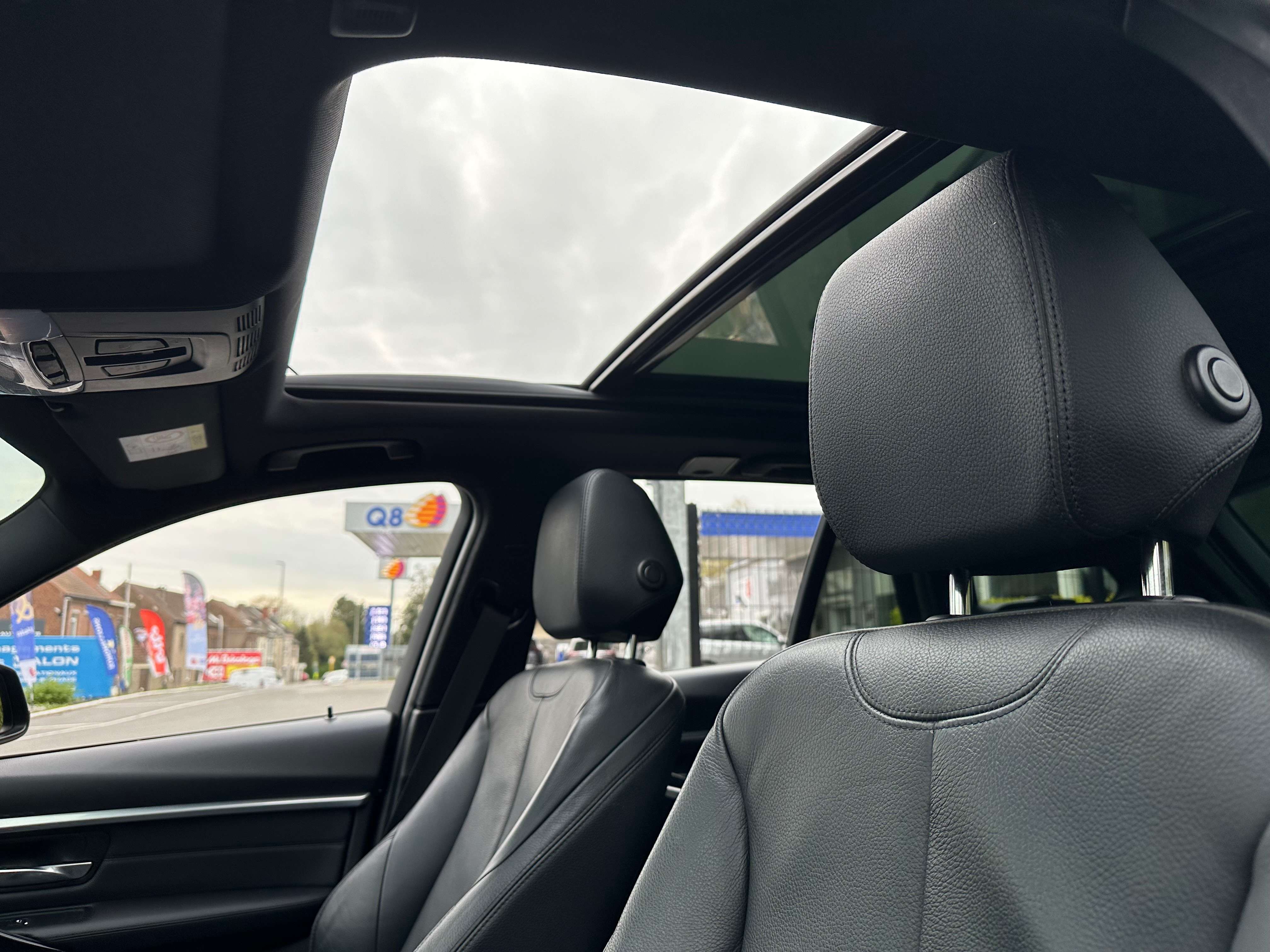 BMW 340 3.0*UTILITAIRE*22 305€ HTVA*PANO*CUIR**CARNET BMW