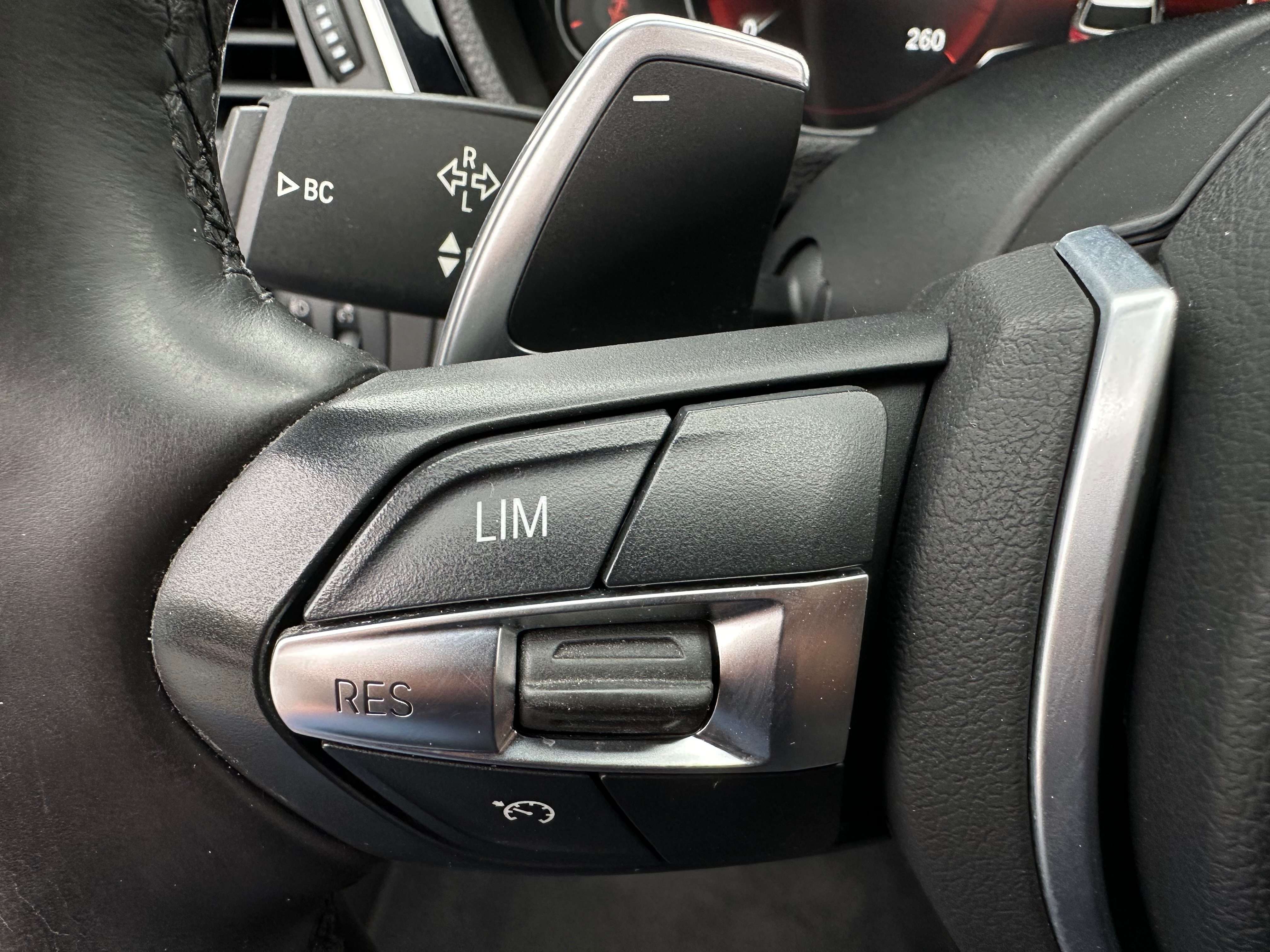 BMW 340 3.0*UTILITAIRE*22 305€ HTVA*PANO*CUIR**CARNET BMW