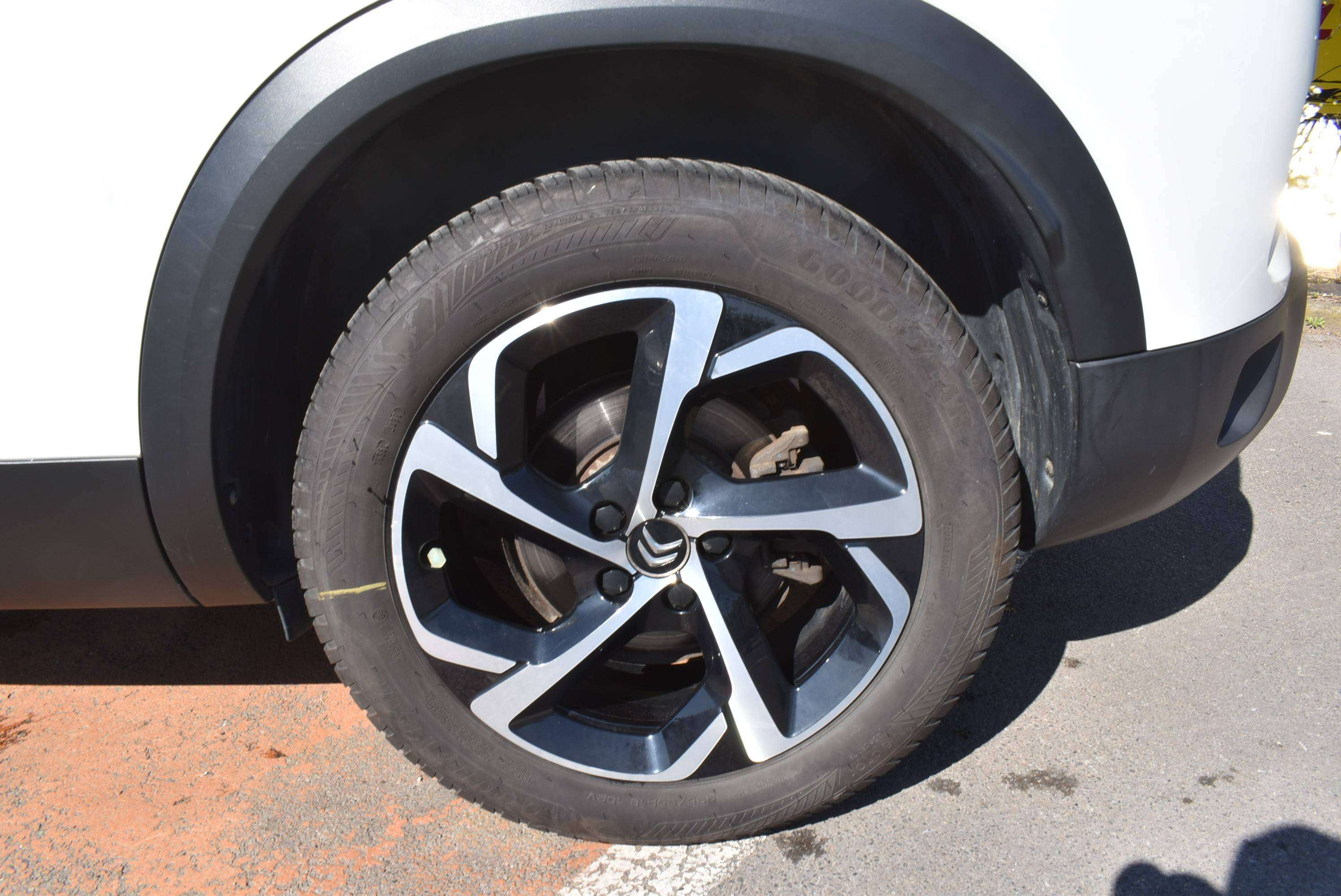 Citroen C5 Aircross 1.2i Shine EAT8 ***12M GARANTIE*** 97.000KM!!!