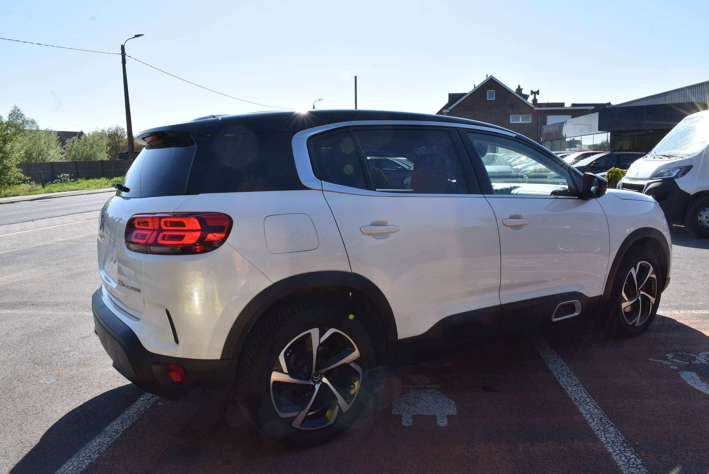 Citroen C5 Aircross 1.2i Shine EAT8 ***12M GARANTIE*** 97.000KM!!!