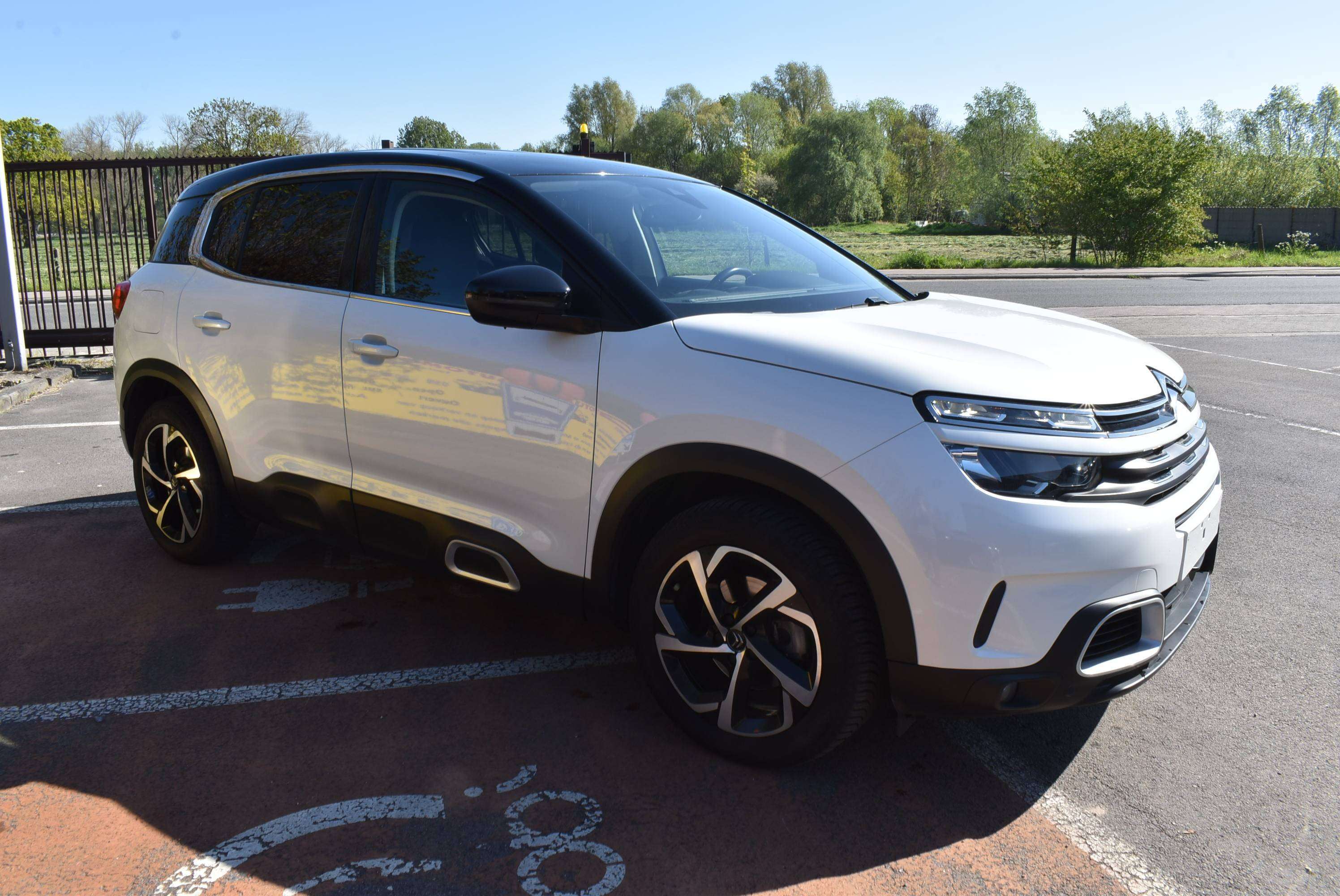 Citroen C5 Aircross 1.2i Shine EAT8 ***12M GARANTIE*** 97.000KM!!!