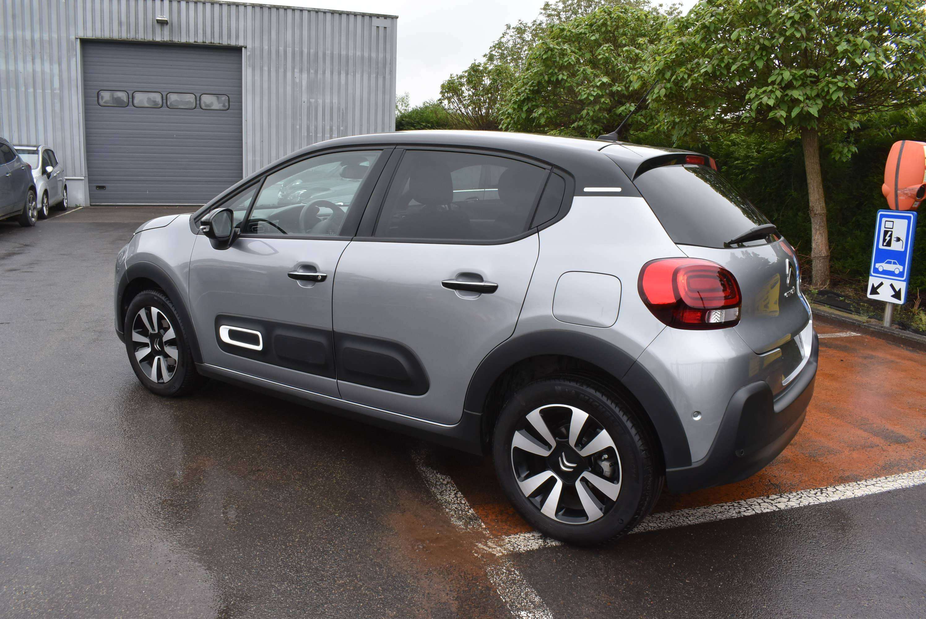 Citroen C3 1.2i Shine EAT6 ***12M GARANTIE*** 7.000KM!!!