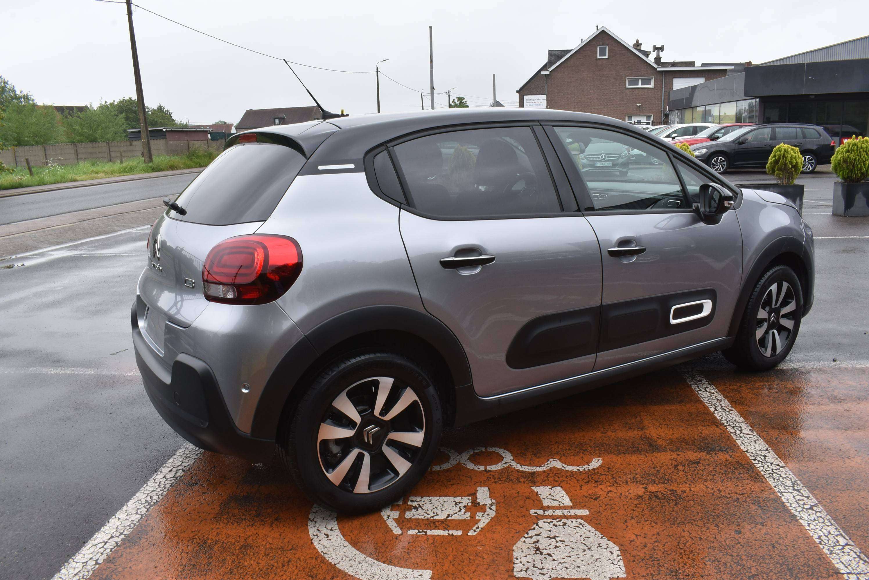 Citroen C3 1.2i Shine EAT6 ***12M GARANTIE*** 7.000KM!!!